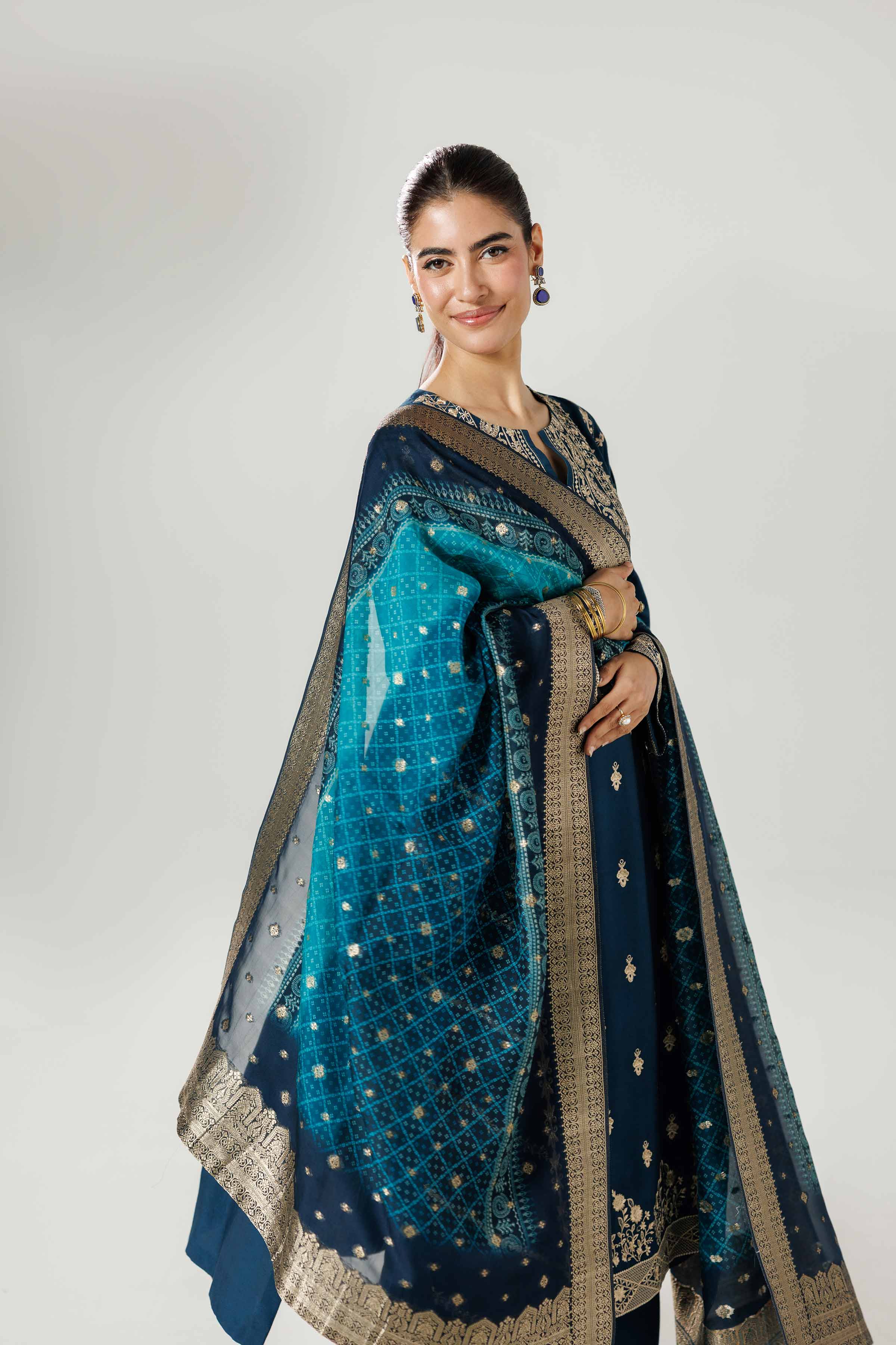 3 Piece - Embroidered Suit - 42419118