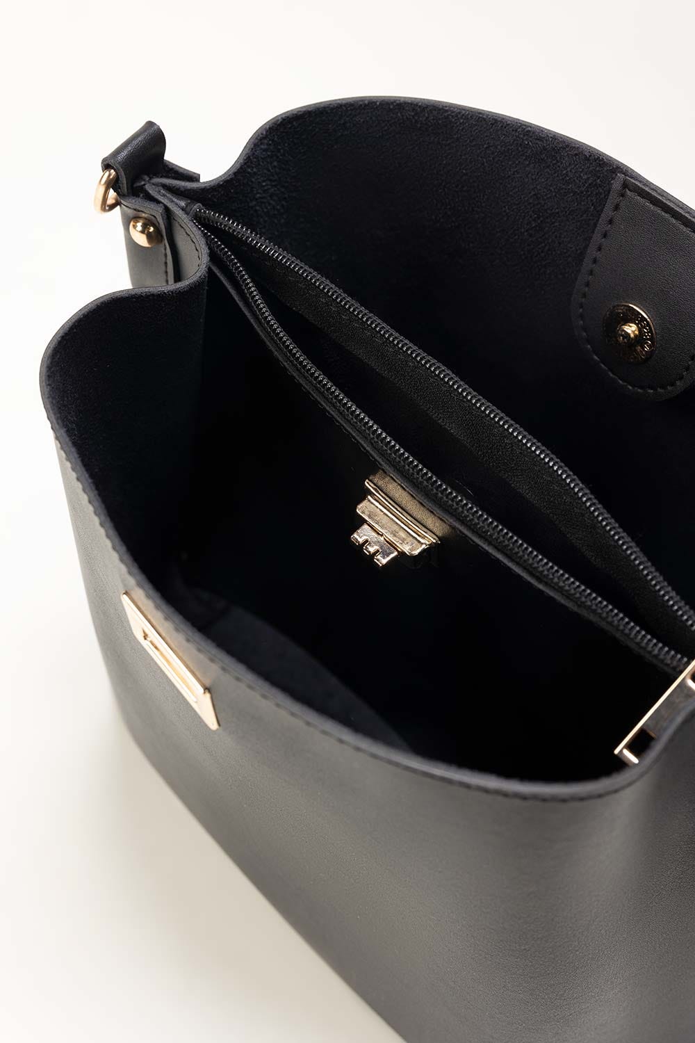 Black Bucket Bag