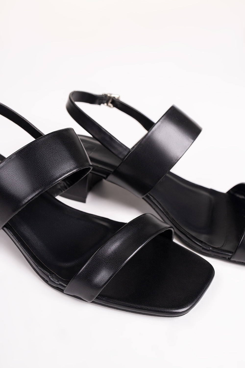 Women Black Sandal