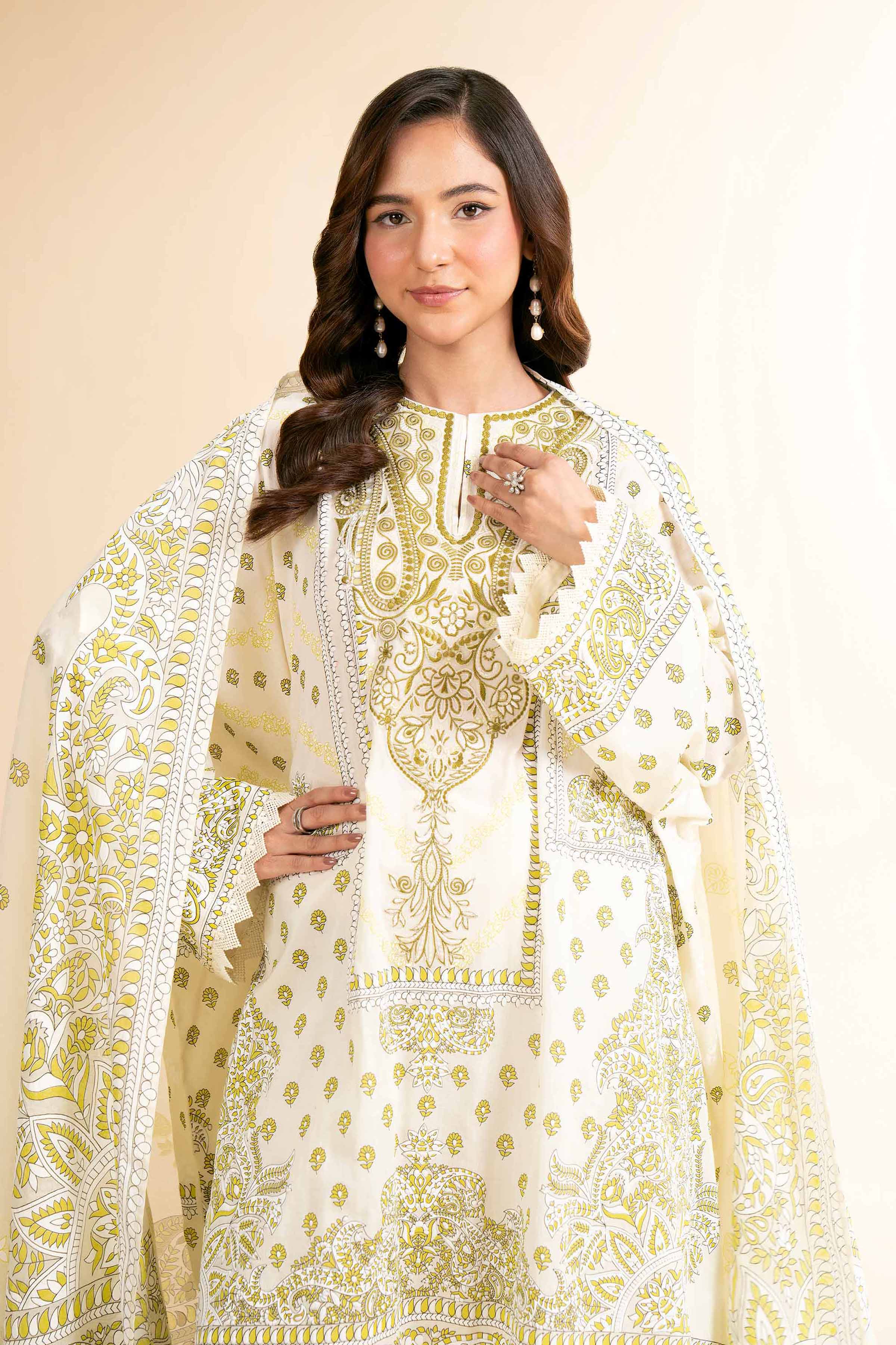 3 Piece - Flatbed Paste Embroidered Suit - 42501660