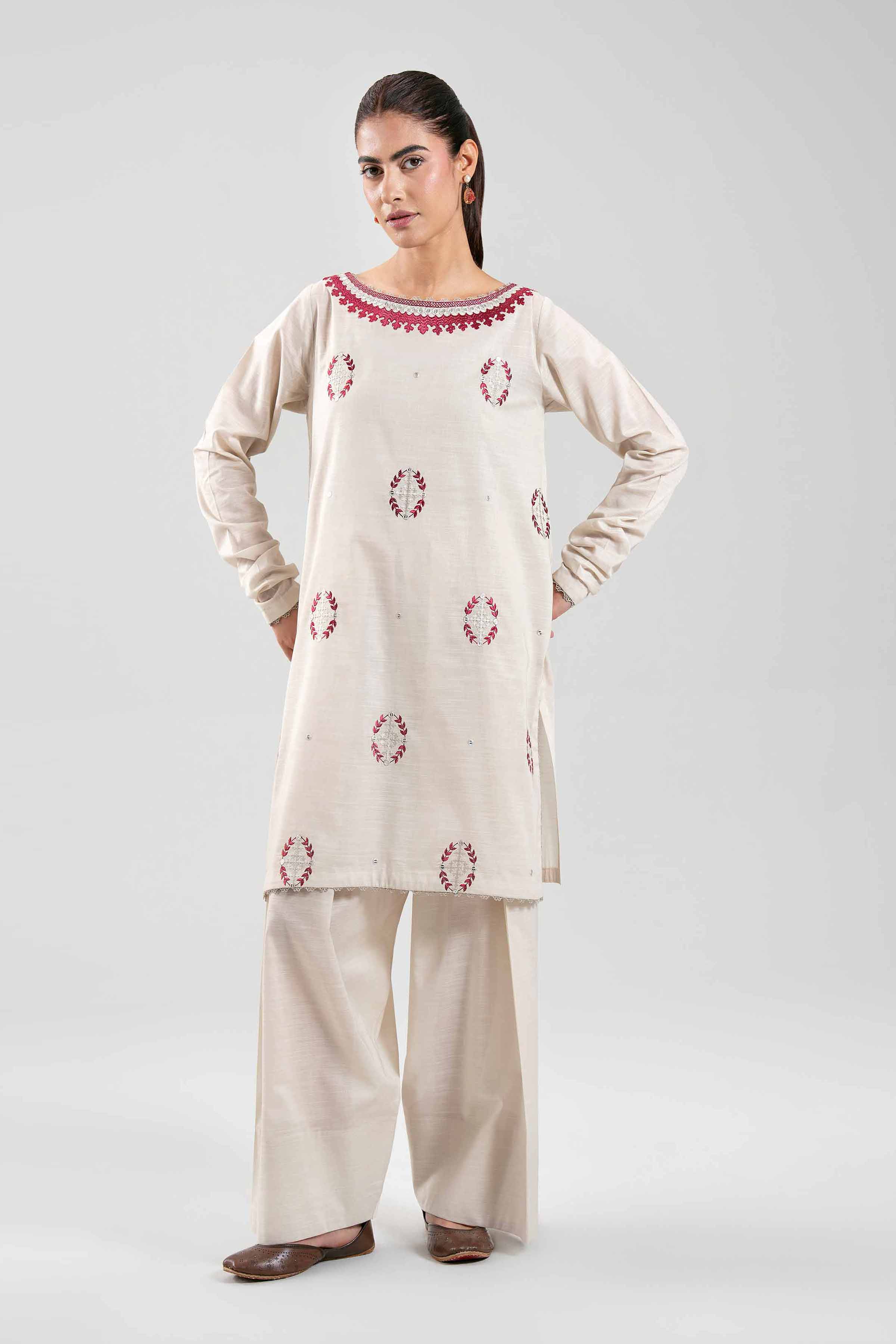 2 Piece - Embroidered Suit - 42502304