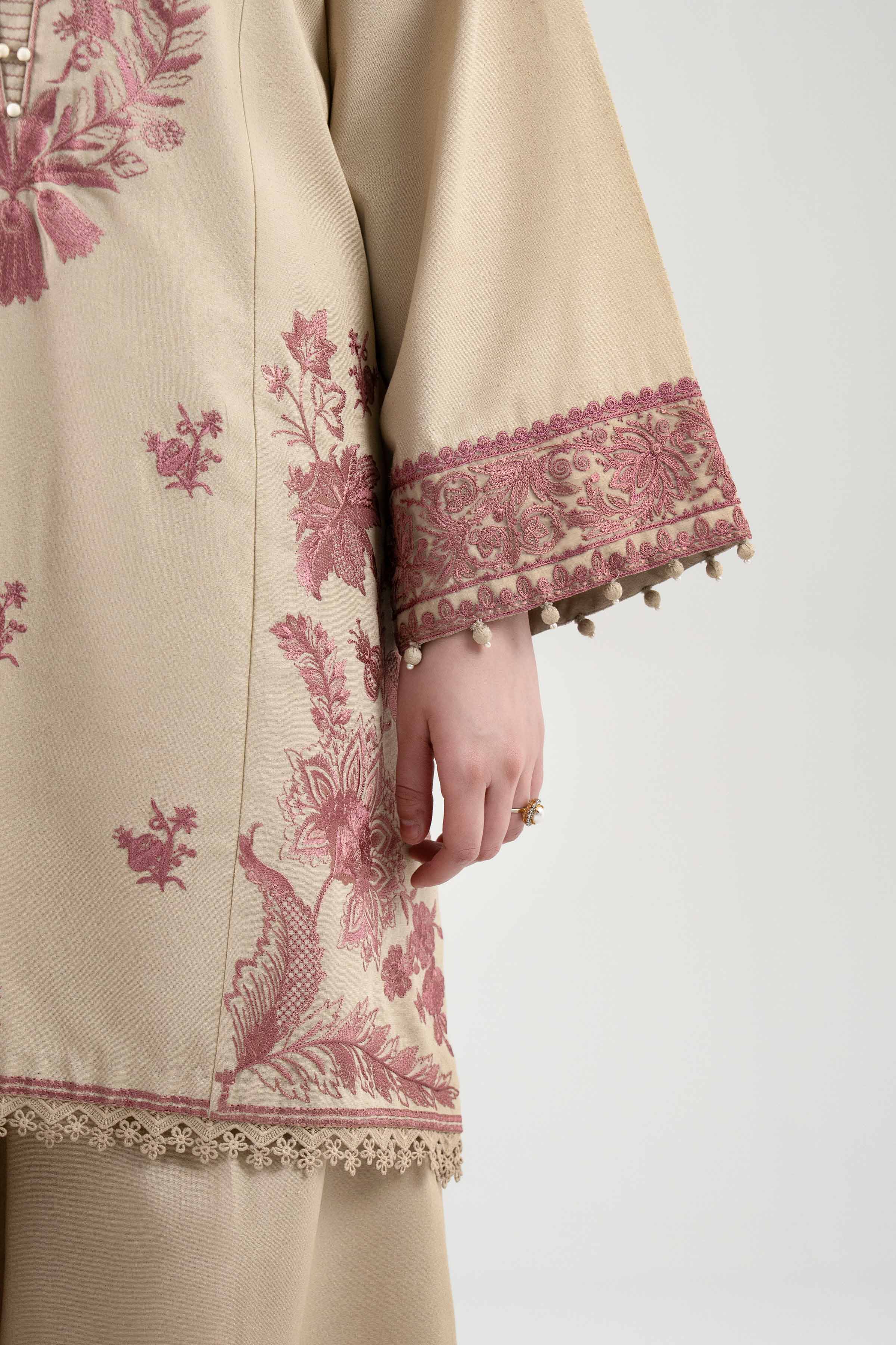 Embroidered Net Fabric (1Pc)