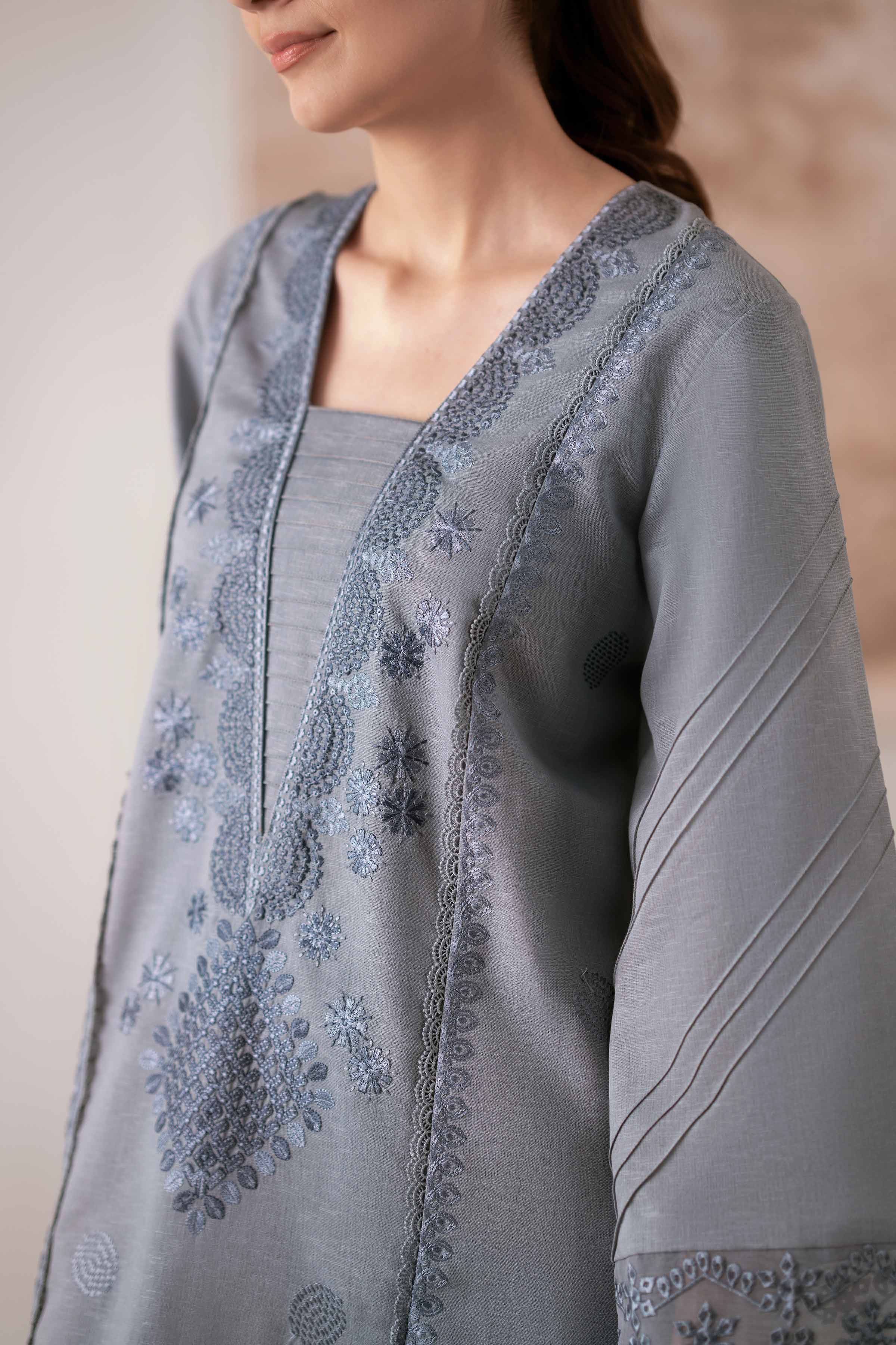 2 Piece - Embroidered Suit - 42502805