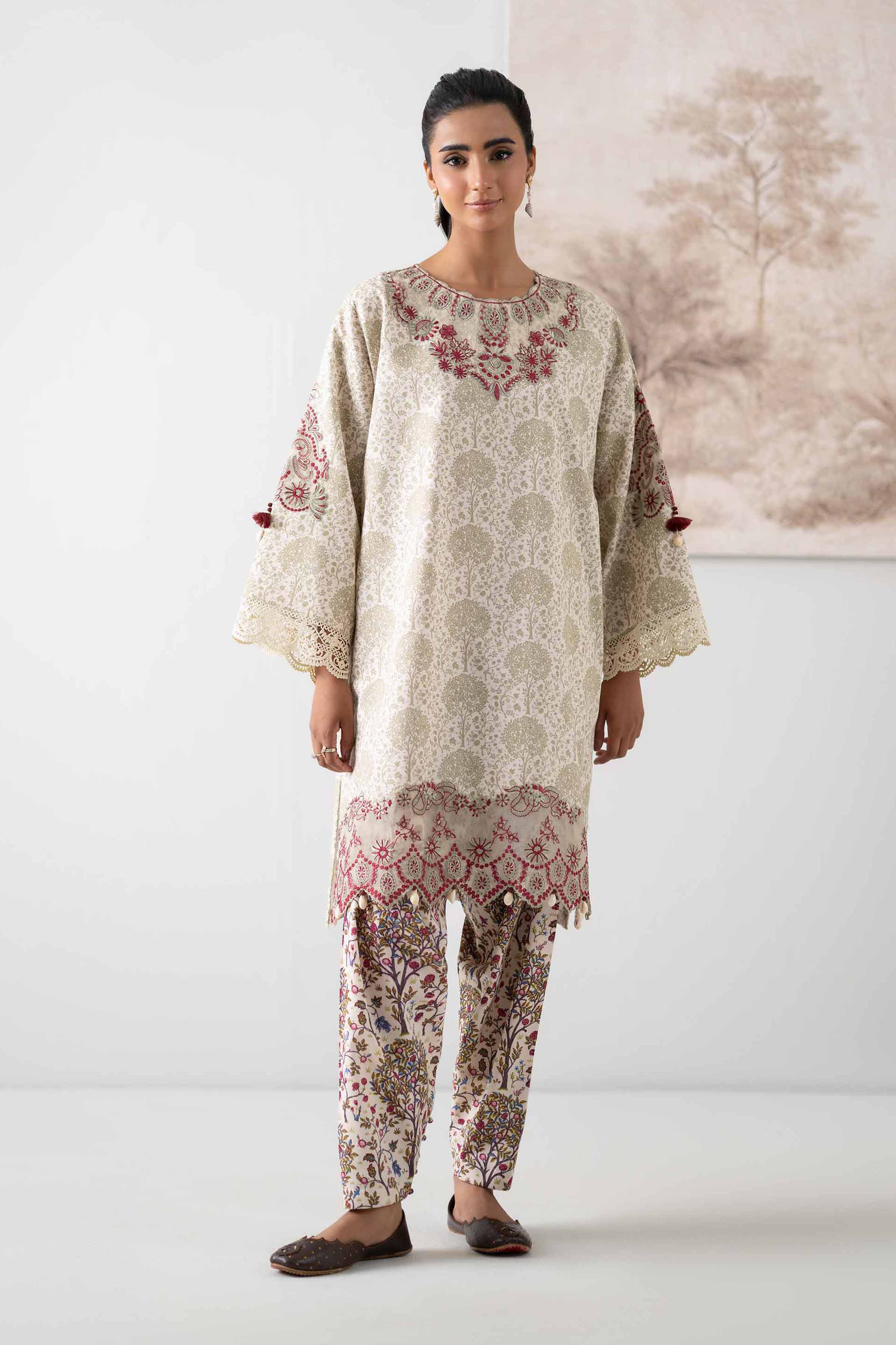 2 Piece - Printed Embroidered Suit - 42502810