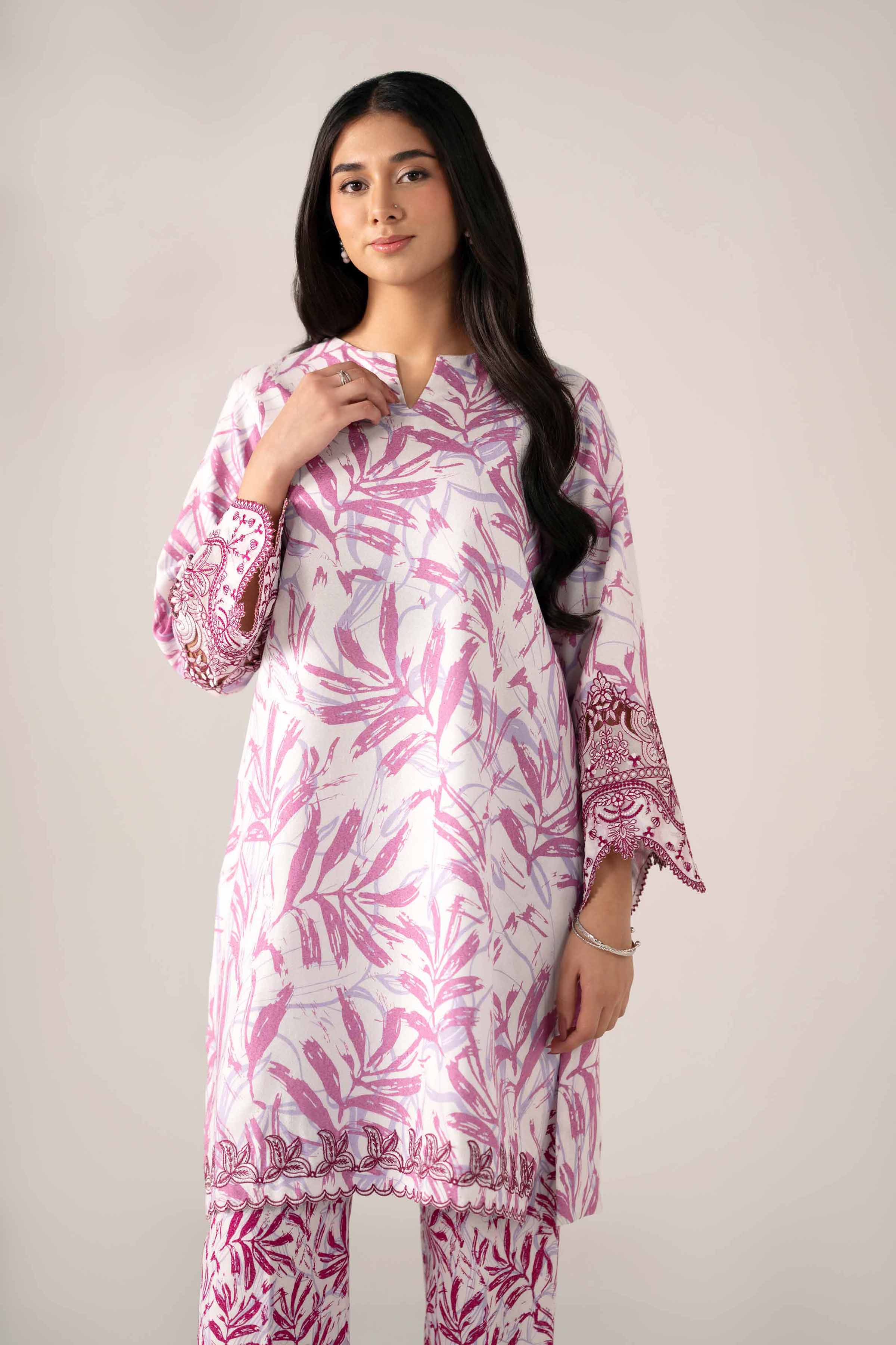2 Piece - Printed Embroidered Suit - 42502811