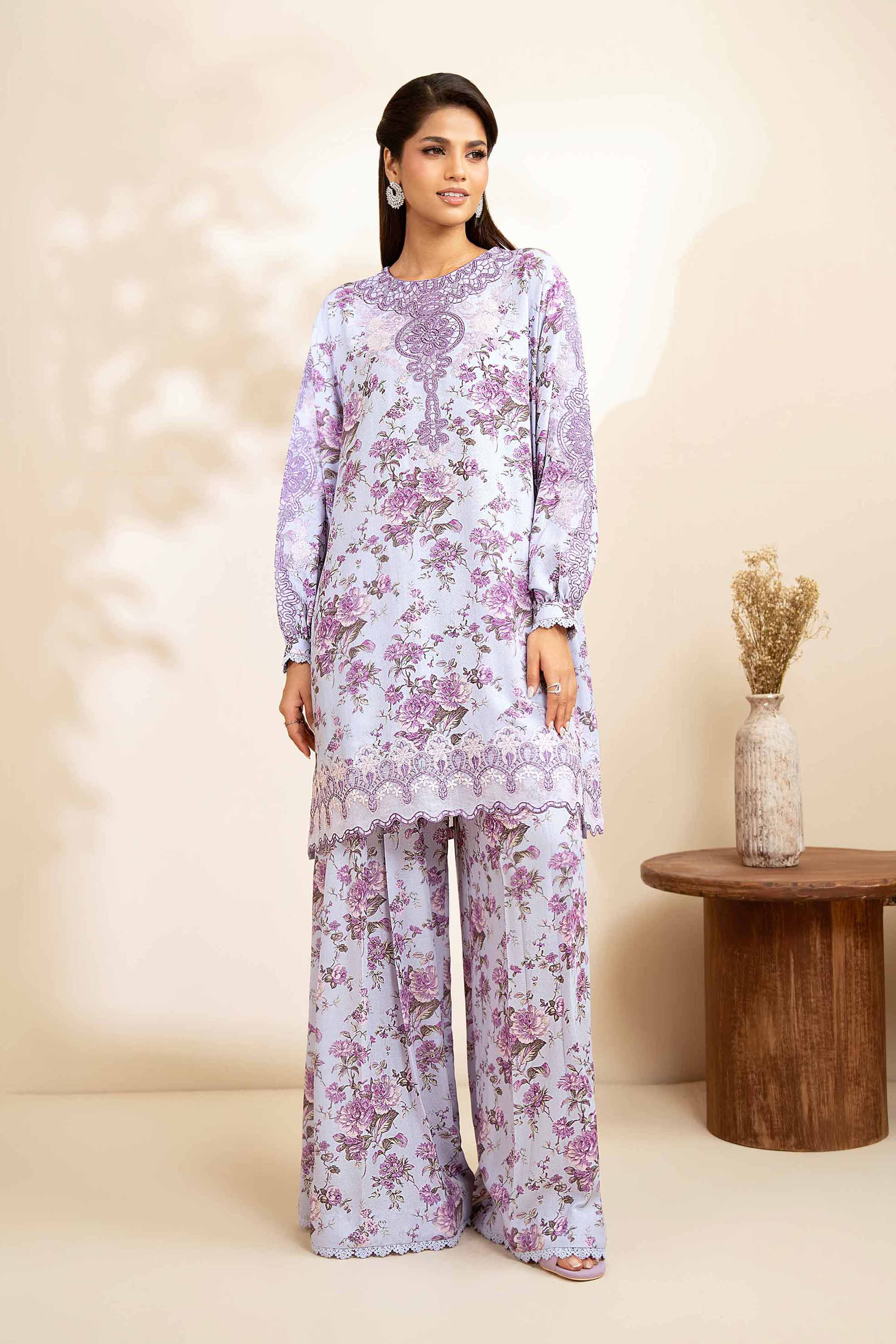 2 Piece - Printed Embroidered Suit - 42502812