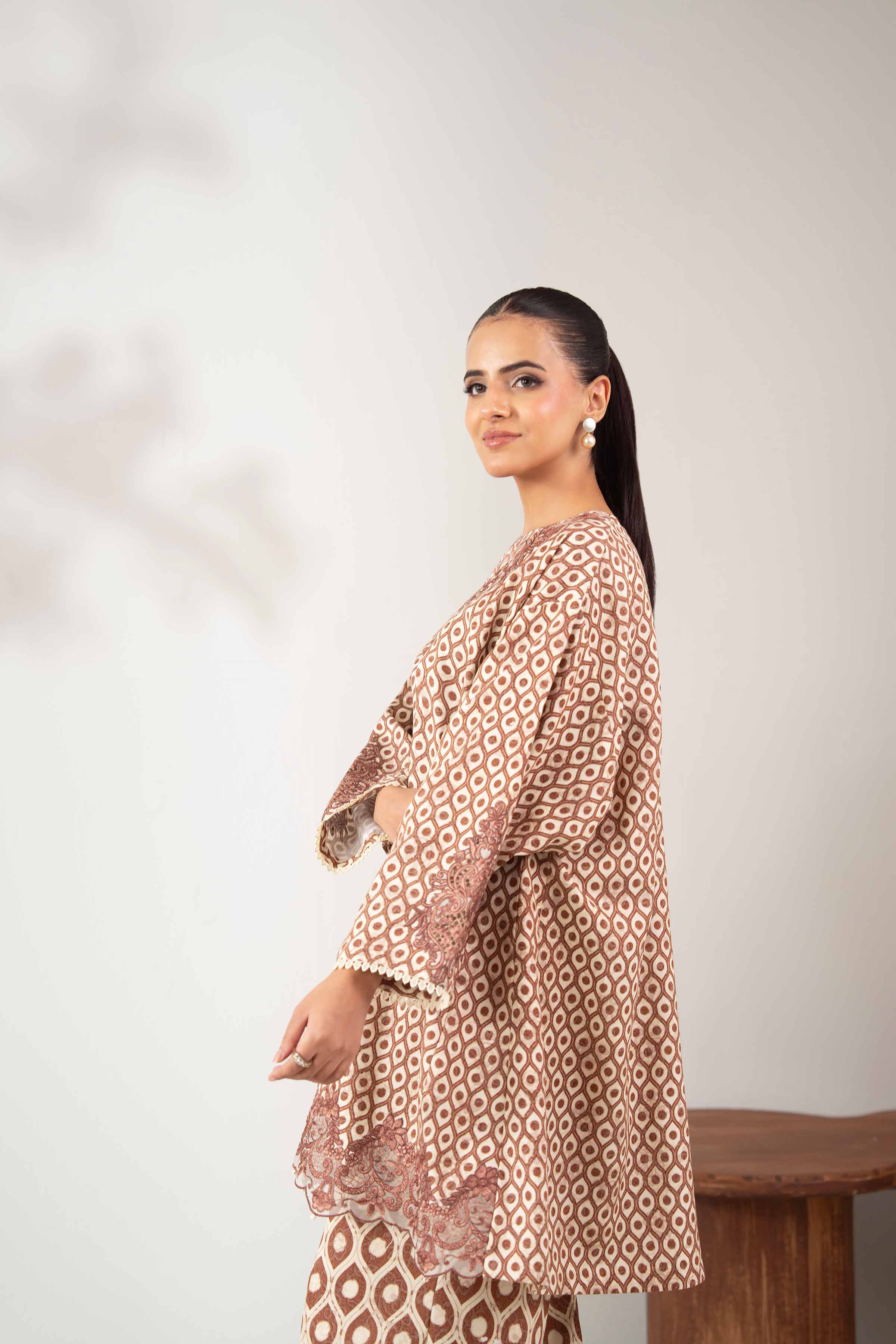 2 Piece - Printed Embroidered Suit - 42502815