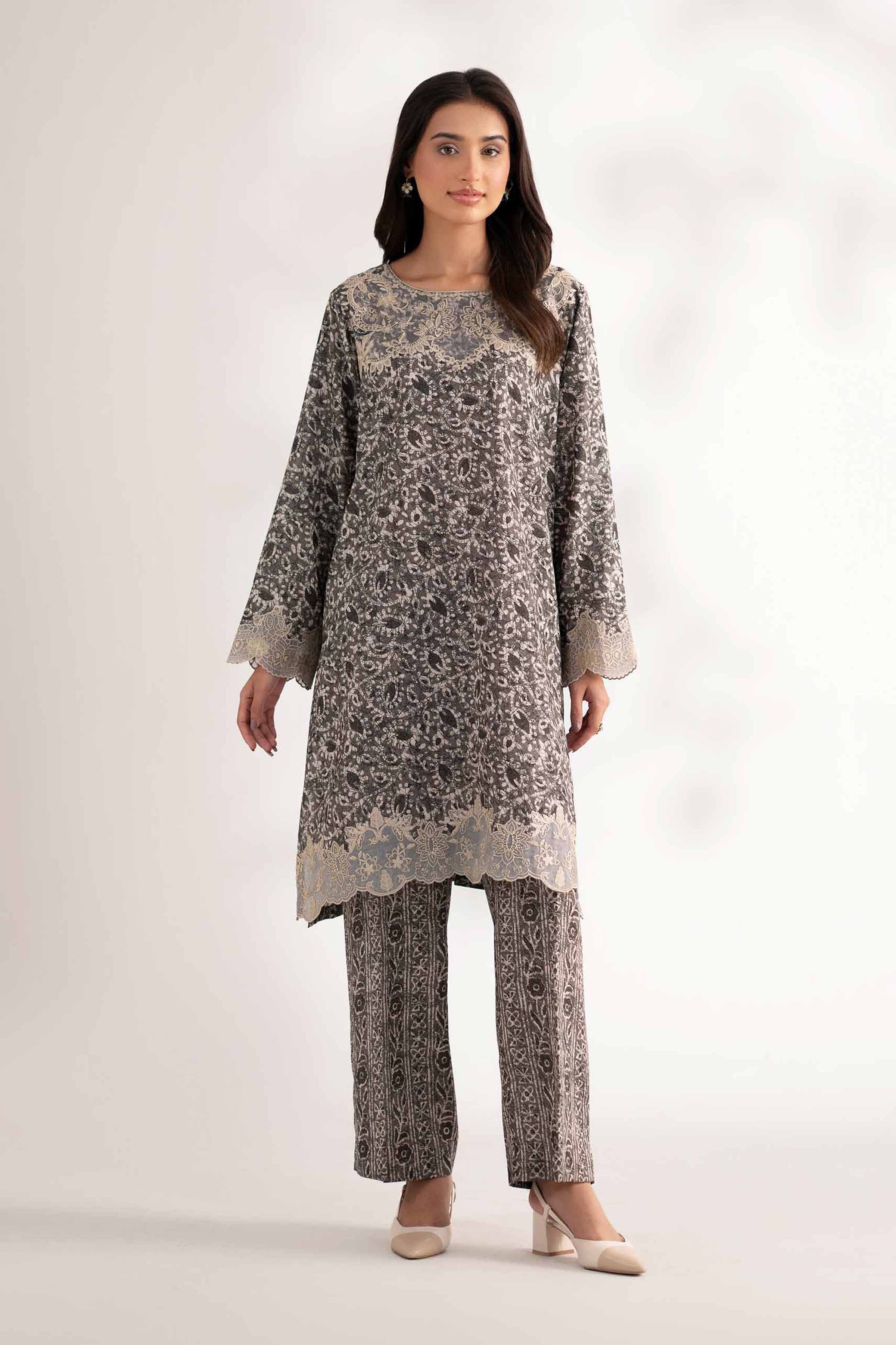 2 Piece - Printed Embroidered Suit - 42502817
