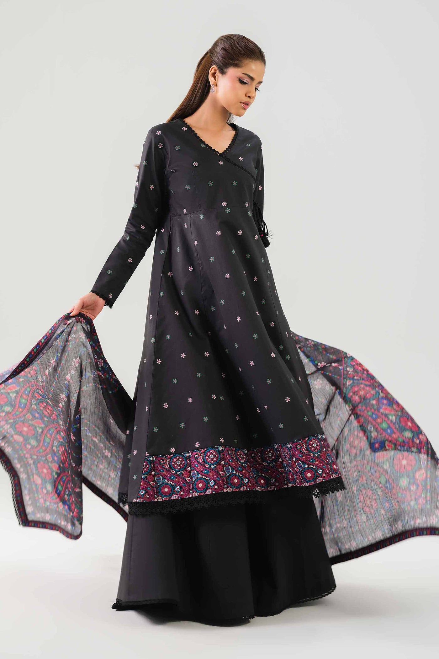 3 Piece Embroidered Lawn Suit