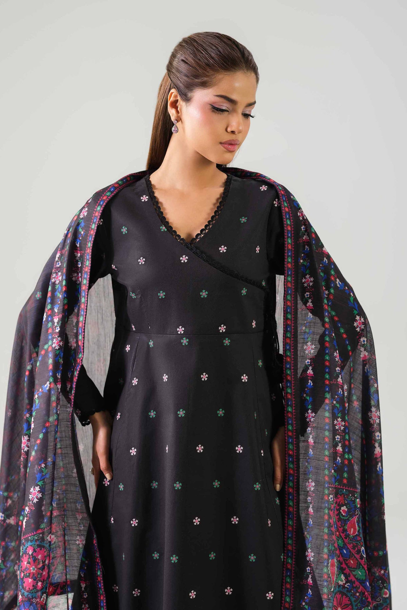 3 Piece Embroidered Lawn Suit