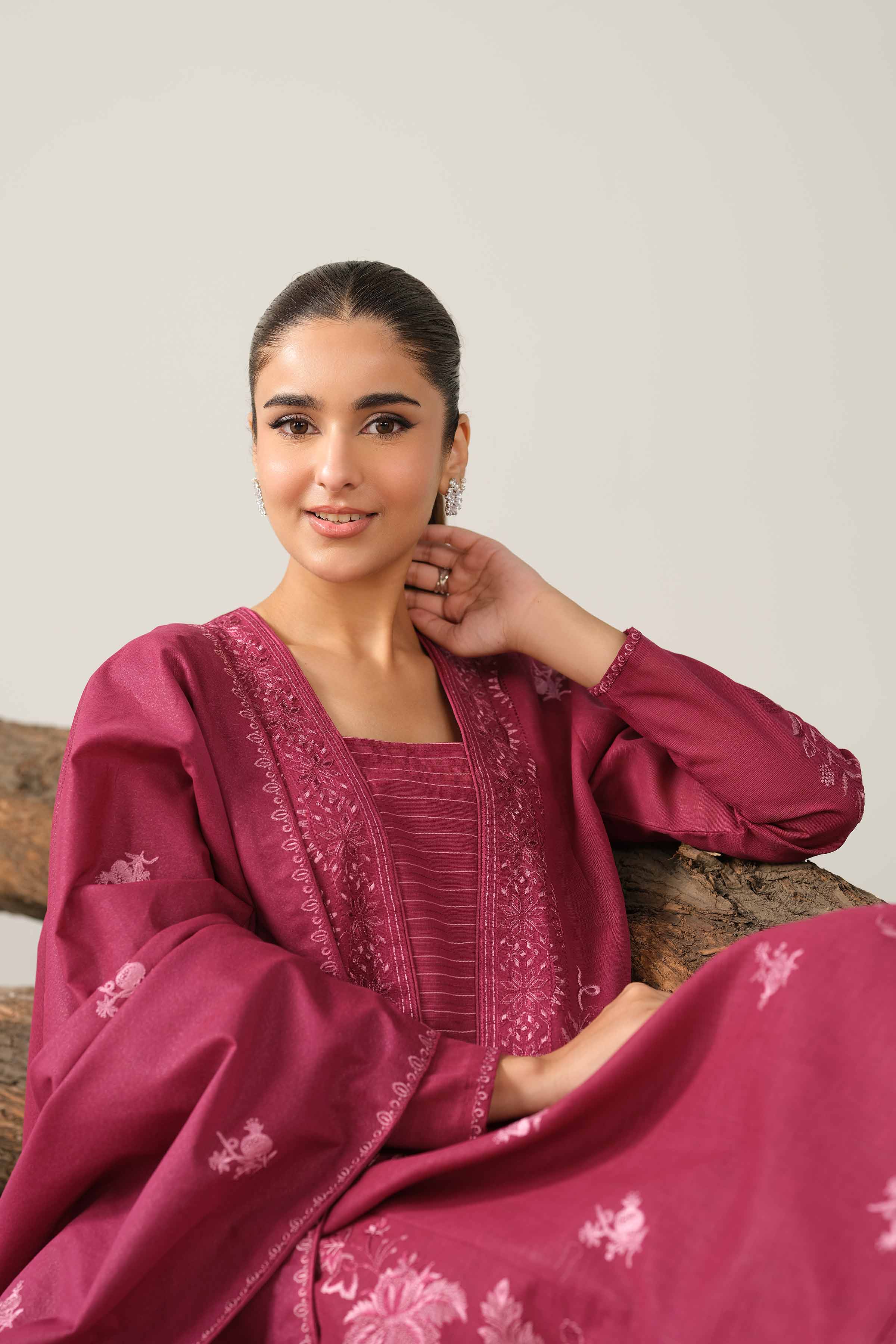 3 Piece - Embroidered Suit - 42503502