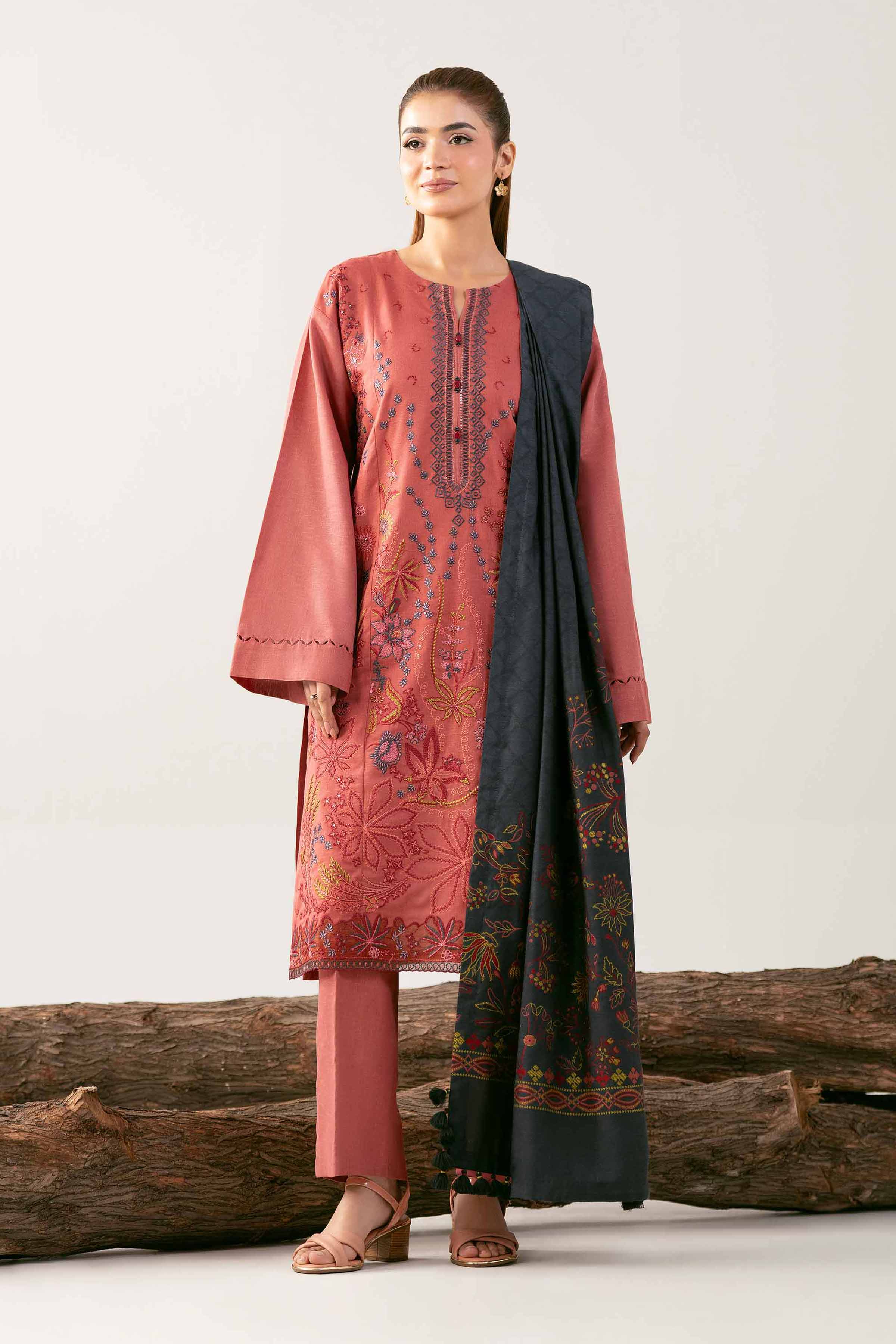 3 Piece - Embroidered Suit - 42503568