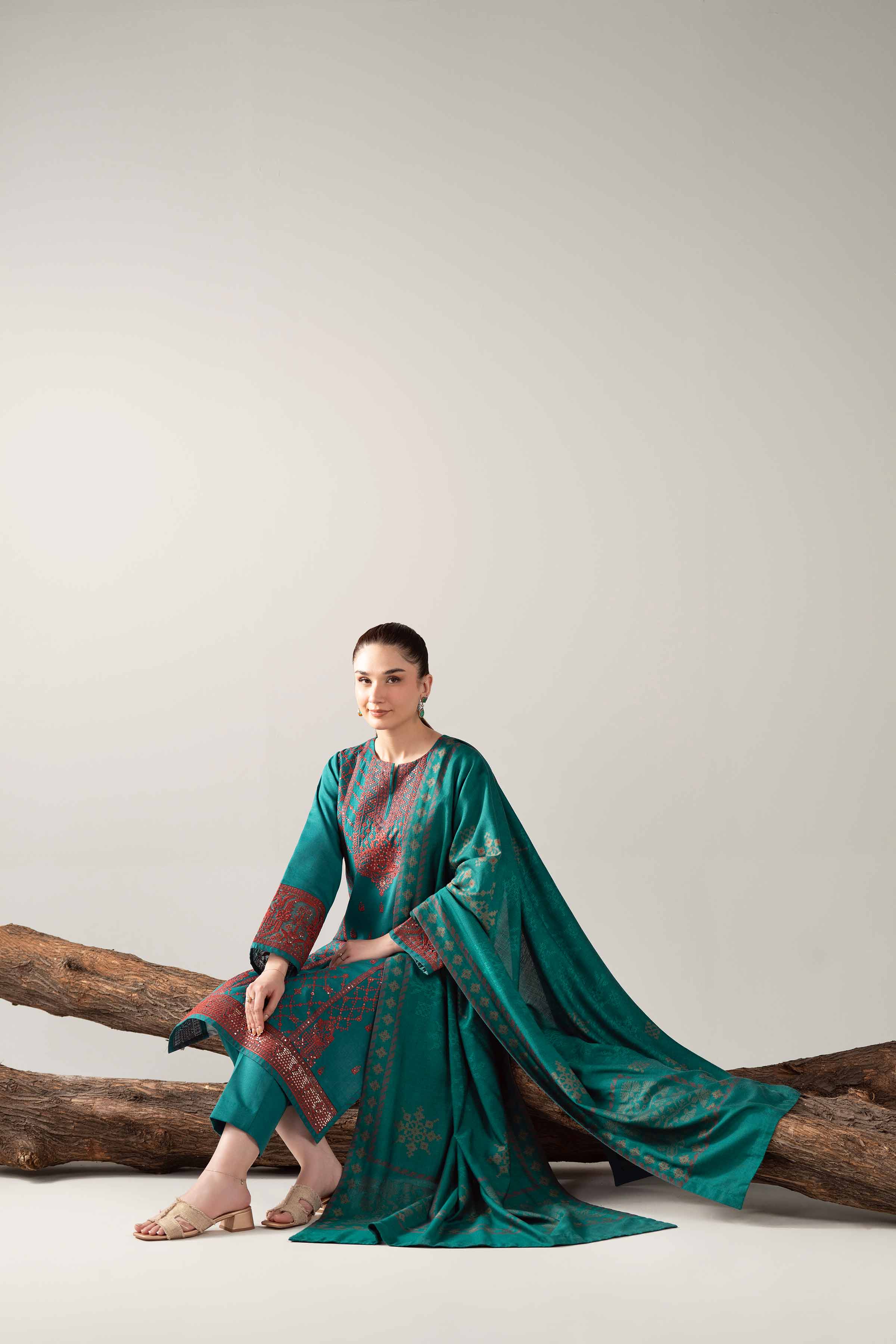 3 Piece - Embroidered Suit - 42503574