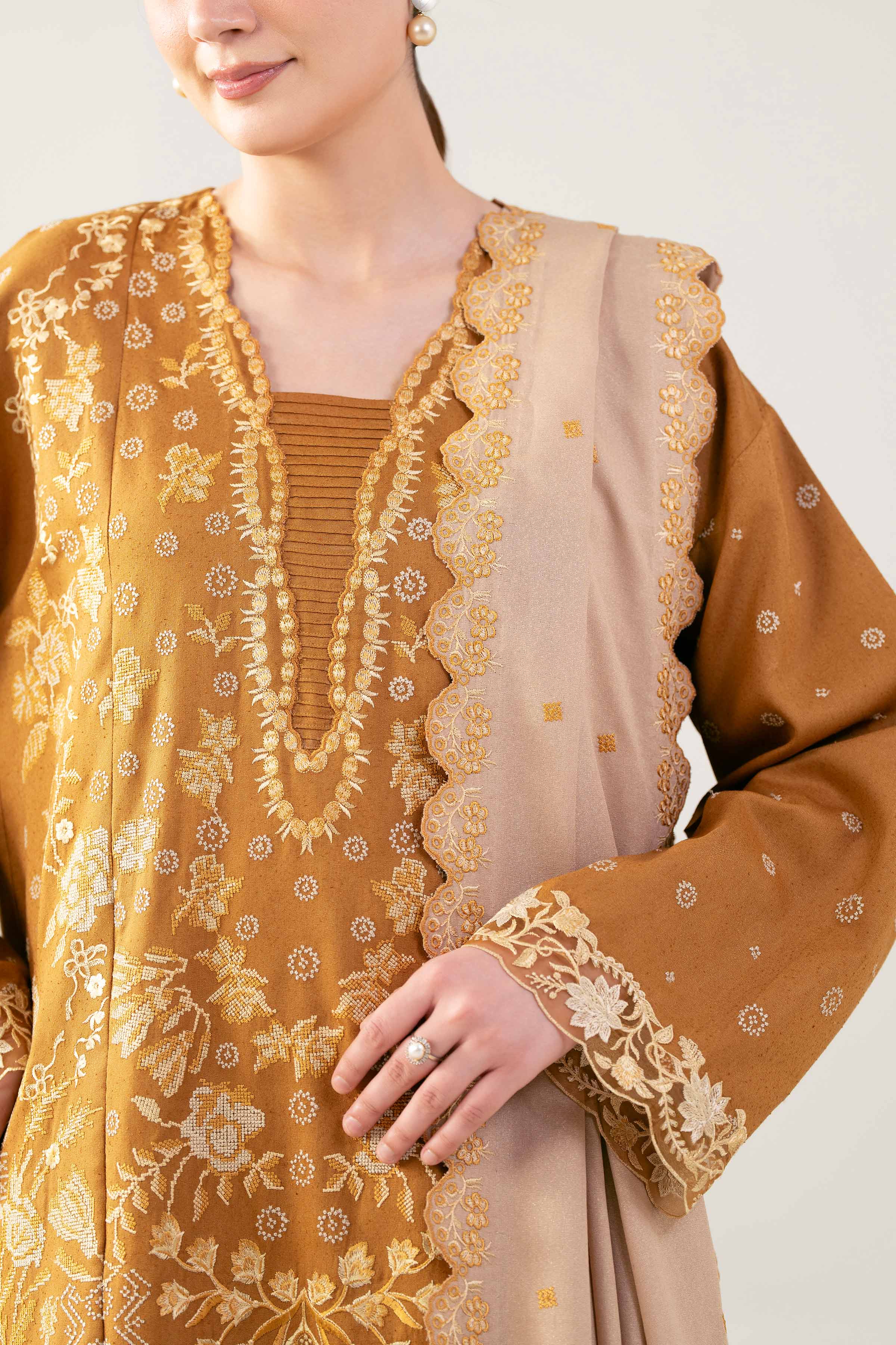 3 Piece - Embroidered Suit - 42503592