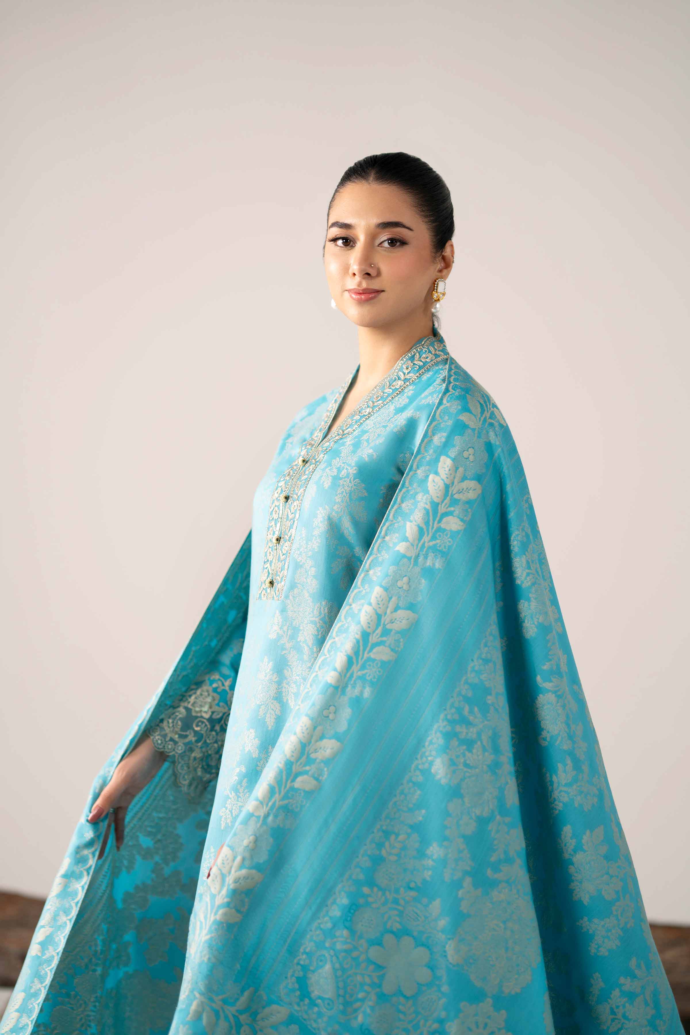 3 Piece - Embroidered Suit - 42503600