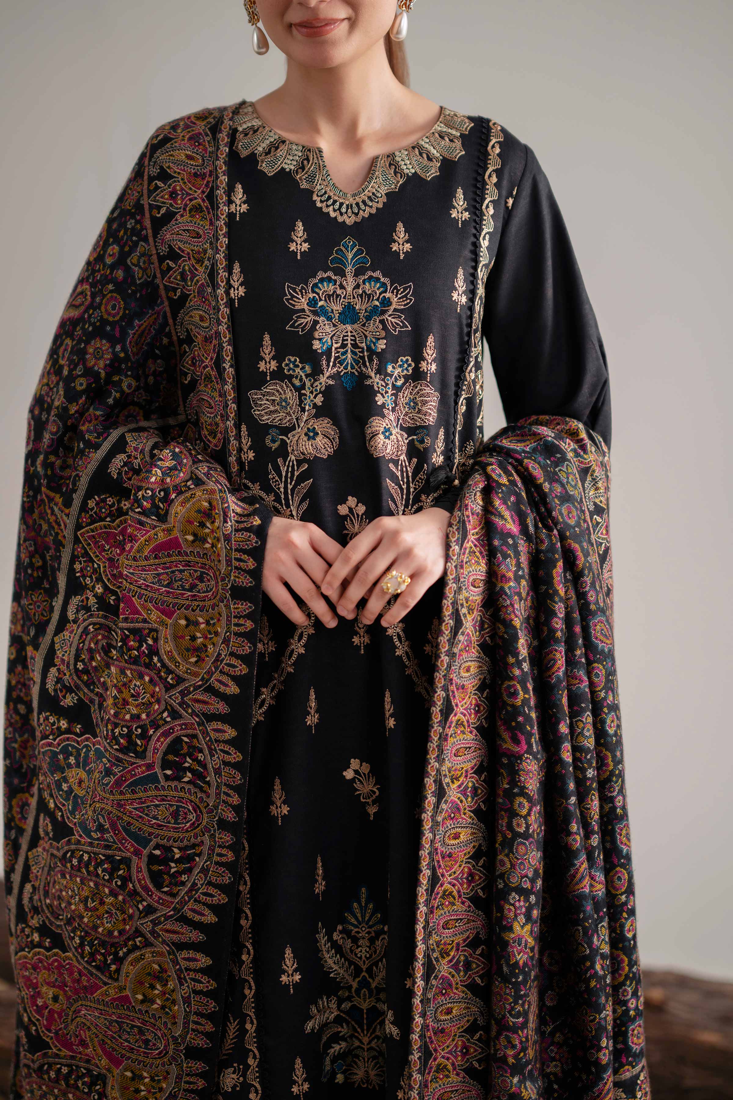 3 Piece - Embroidered Suit - 42503609