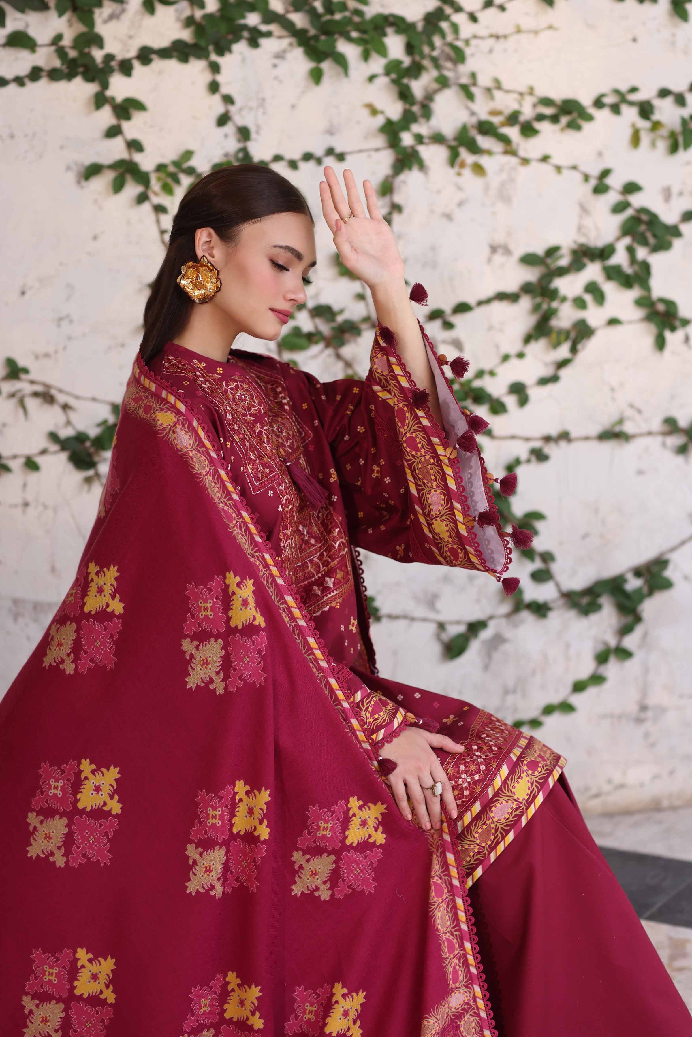 3 Piece - Printed Embroidered Suit - 42503728