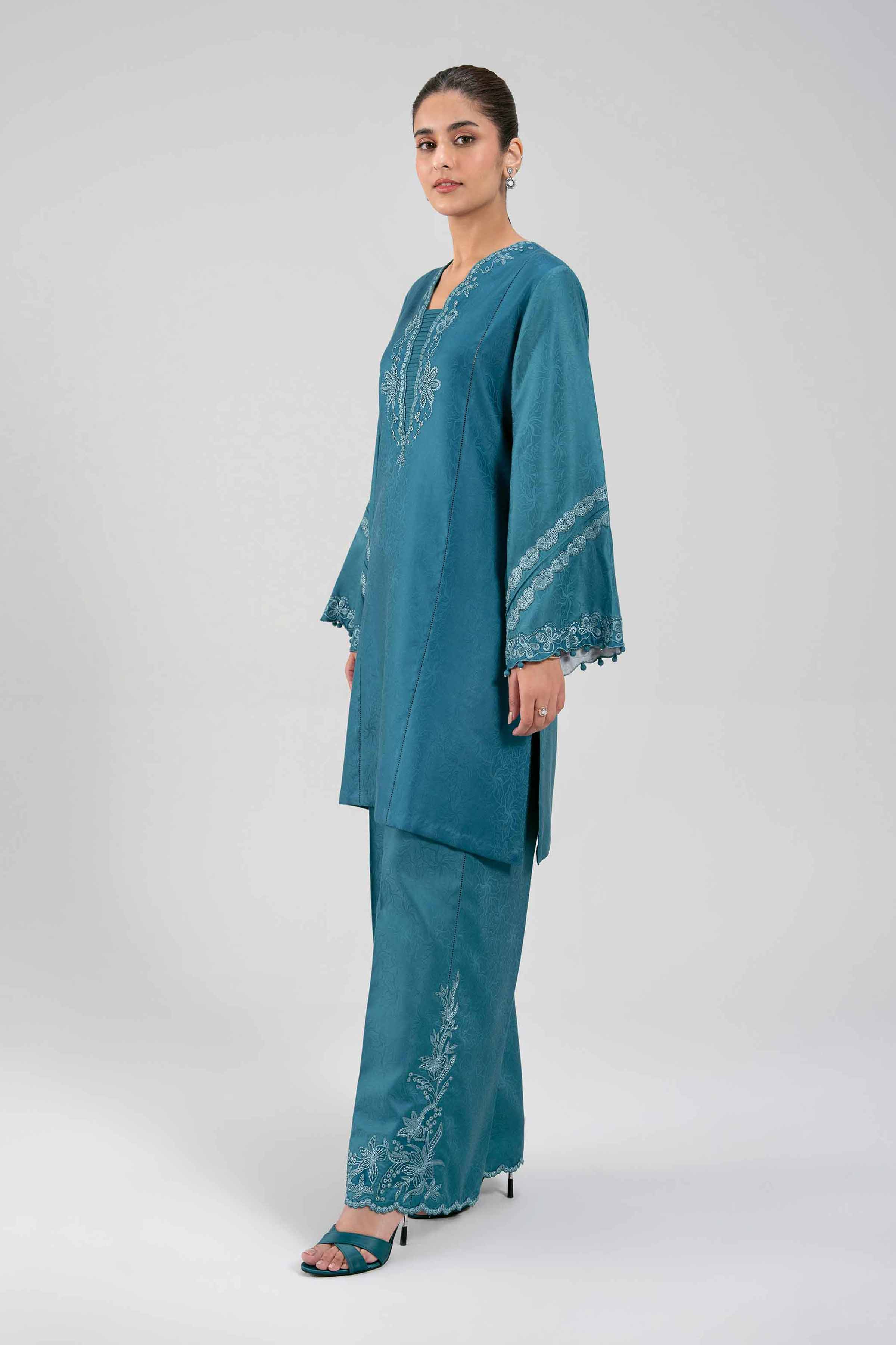 2 Piece - Embroidered Suit - 42503738
