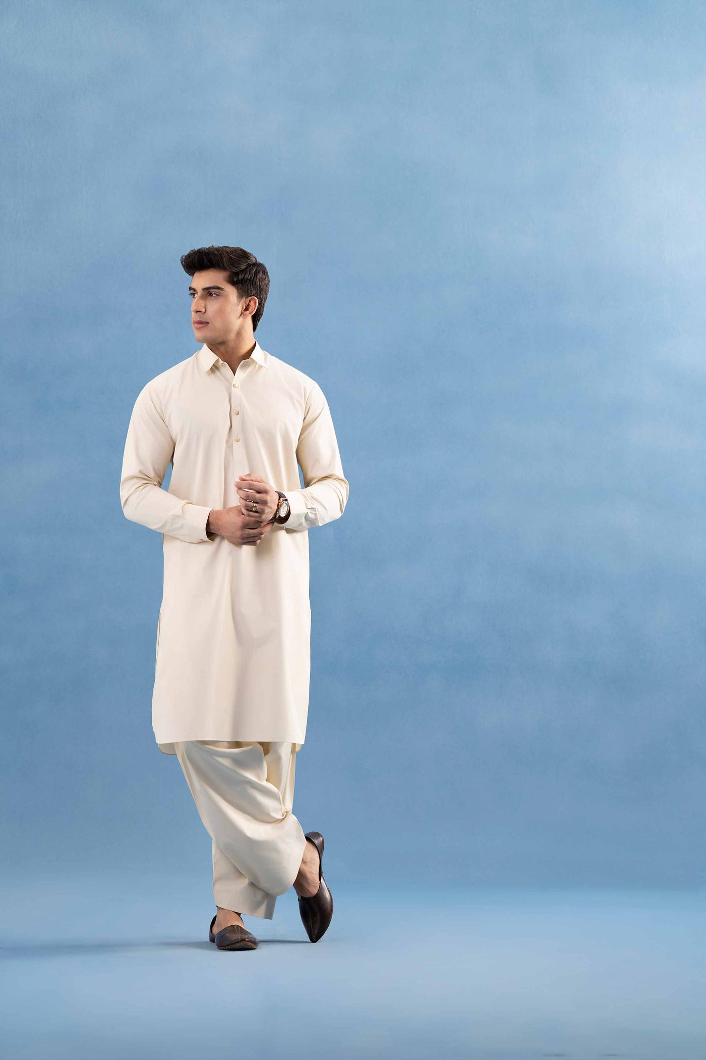 3 Piece Embroidered Lawn Suit