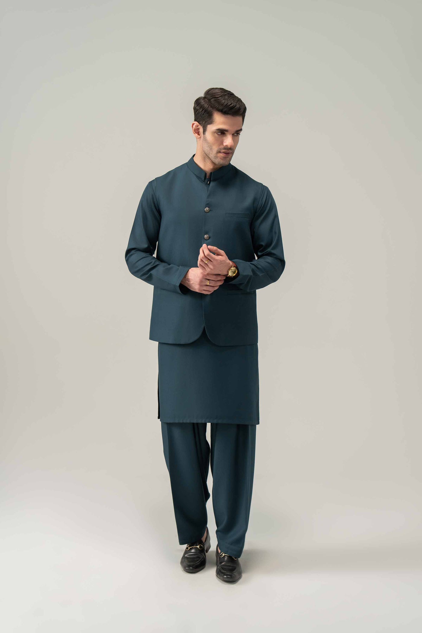 Embroidered Lawn Kurta