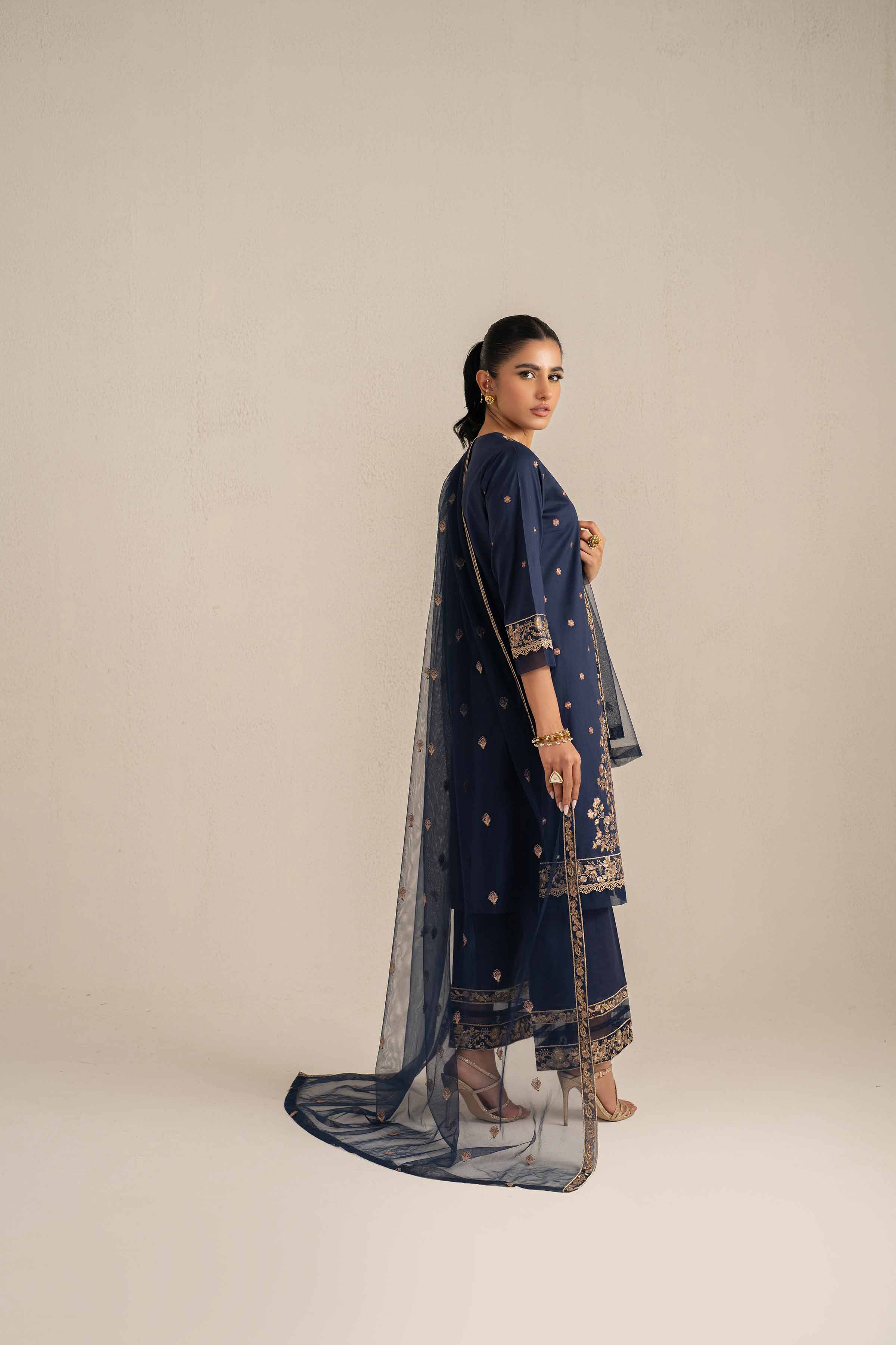 3 Piece - Embroidered Suit - 42519115