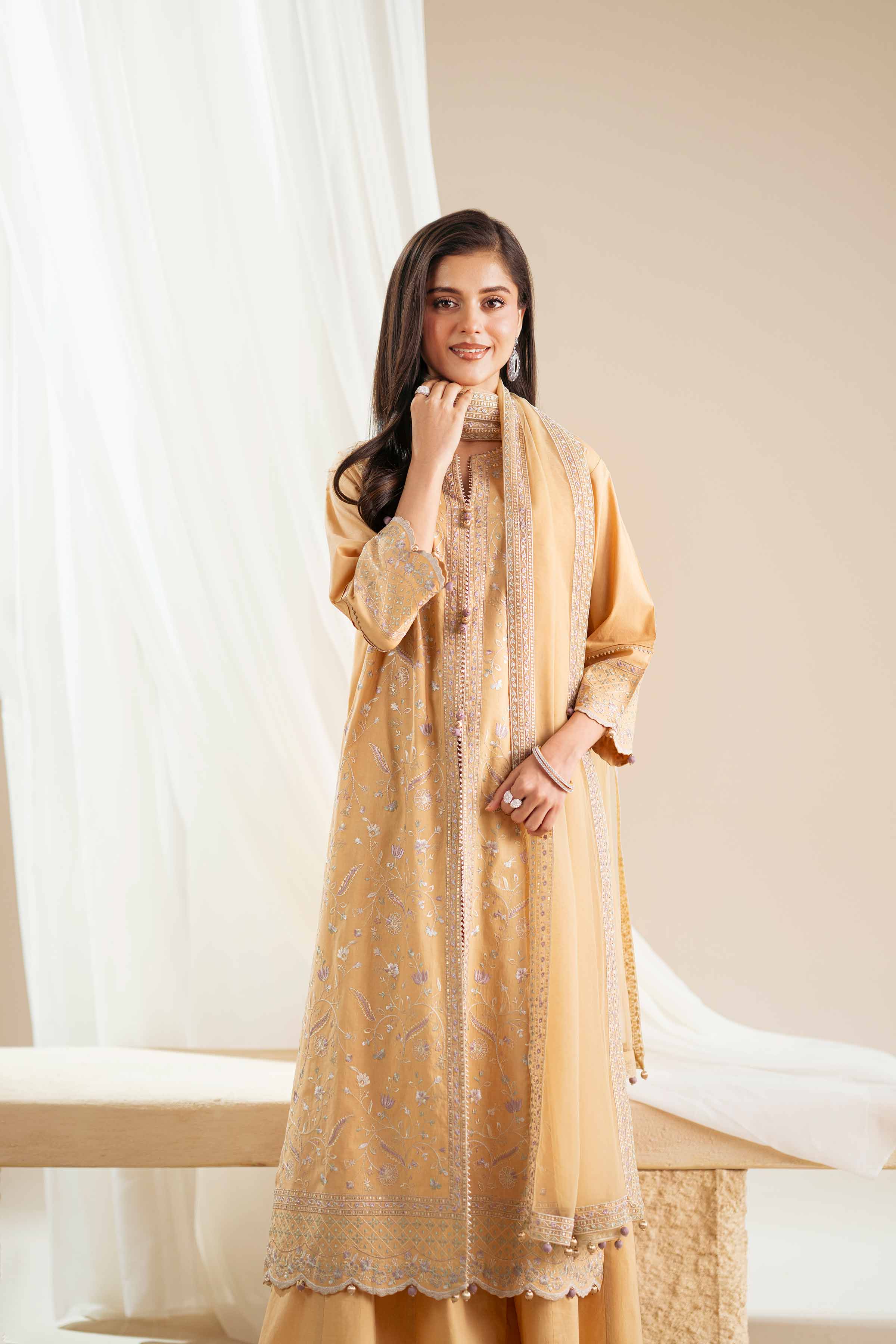 3 Piece - Embroidered Suit - 42519120