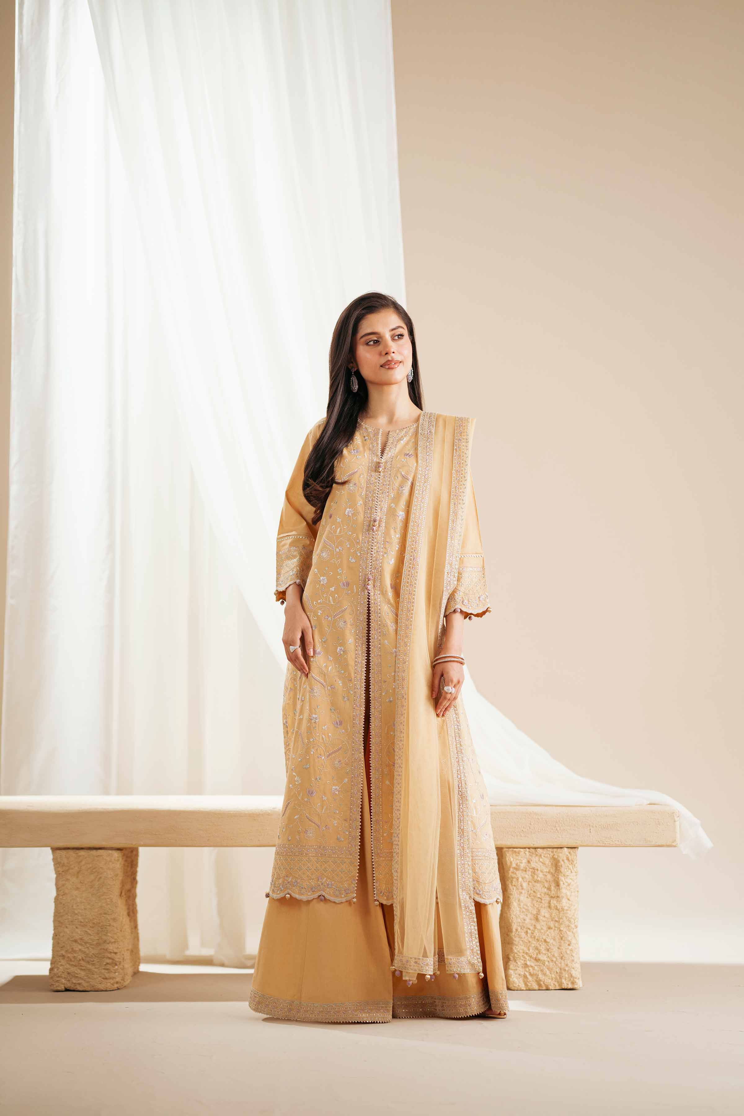3 Piece - Embroidered Suit - 42519120