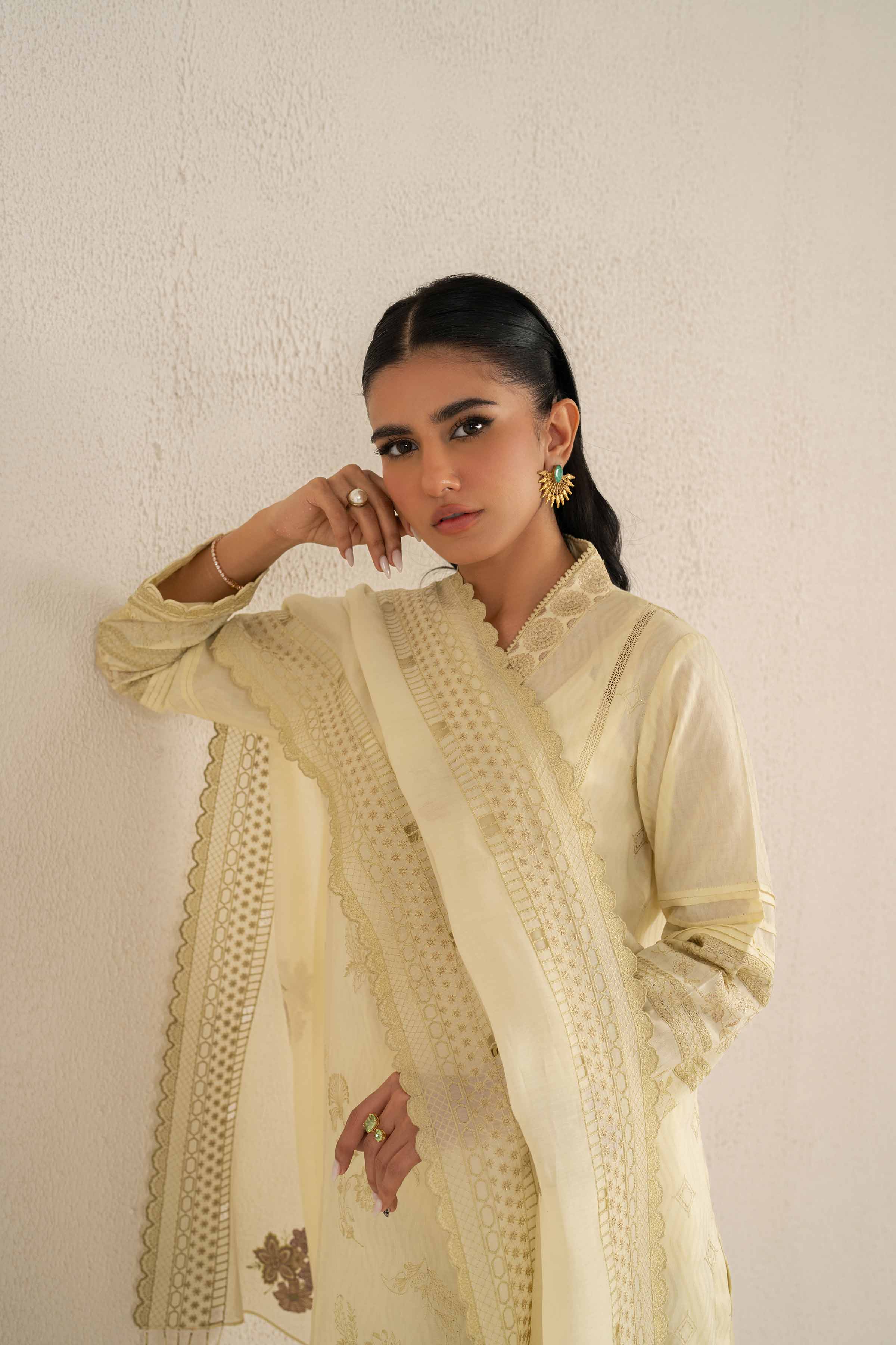 3 Piece - Embroidered Suit - 42519137