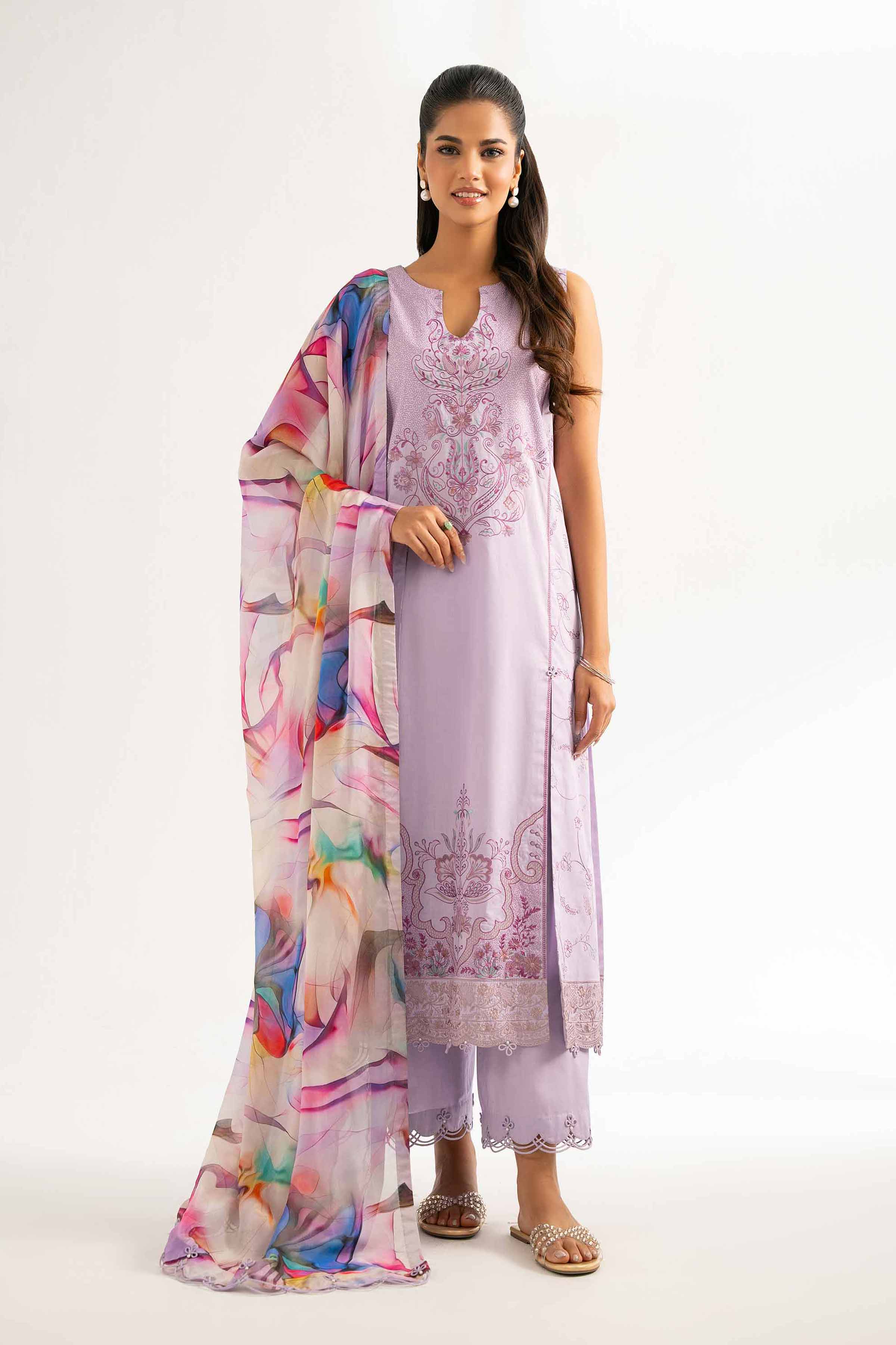 3 Piece - Embroidered Suit - 42519167