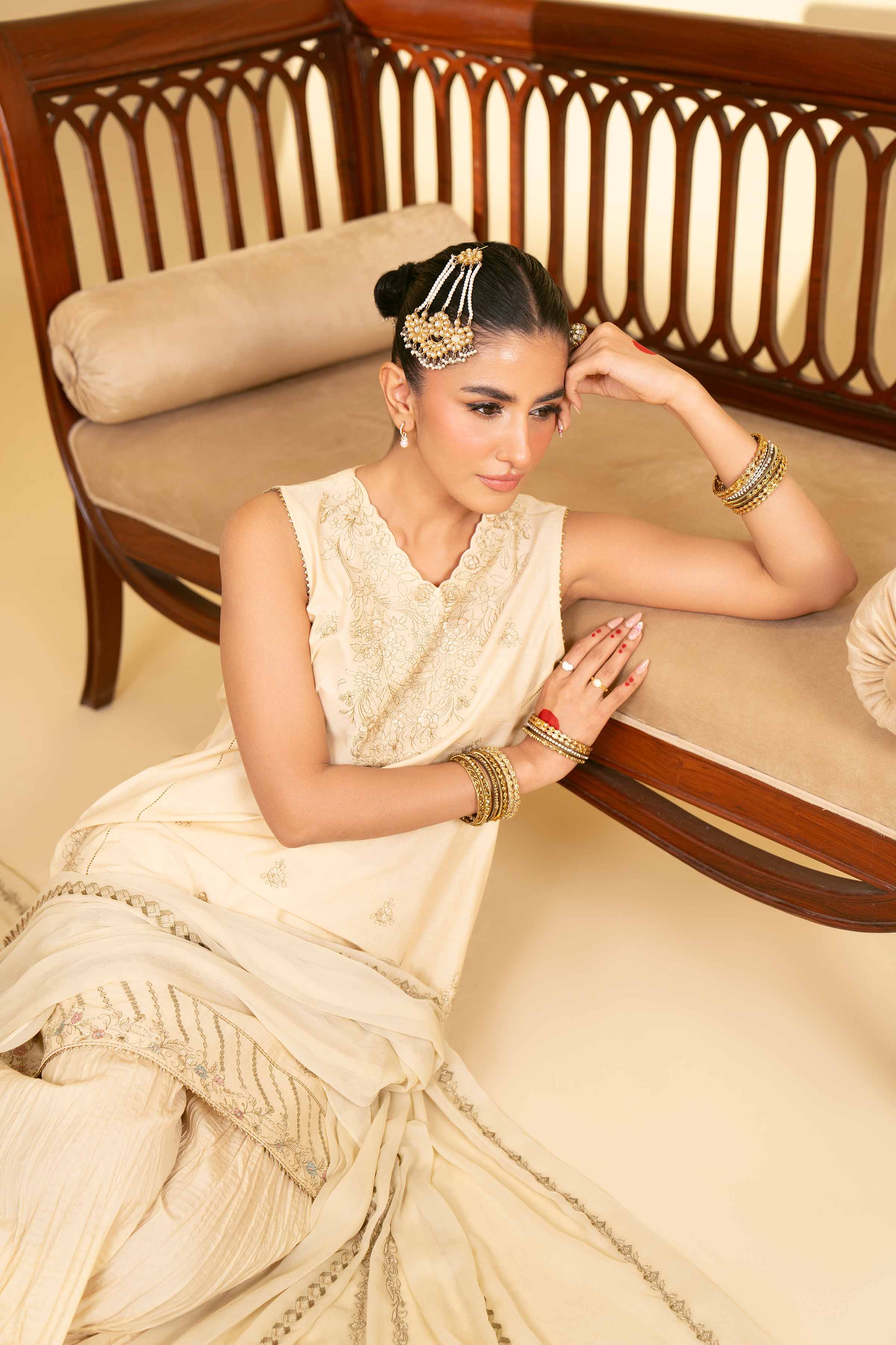 3 Piece - Embroidered Suit - 42519196