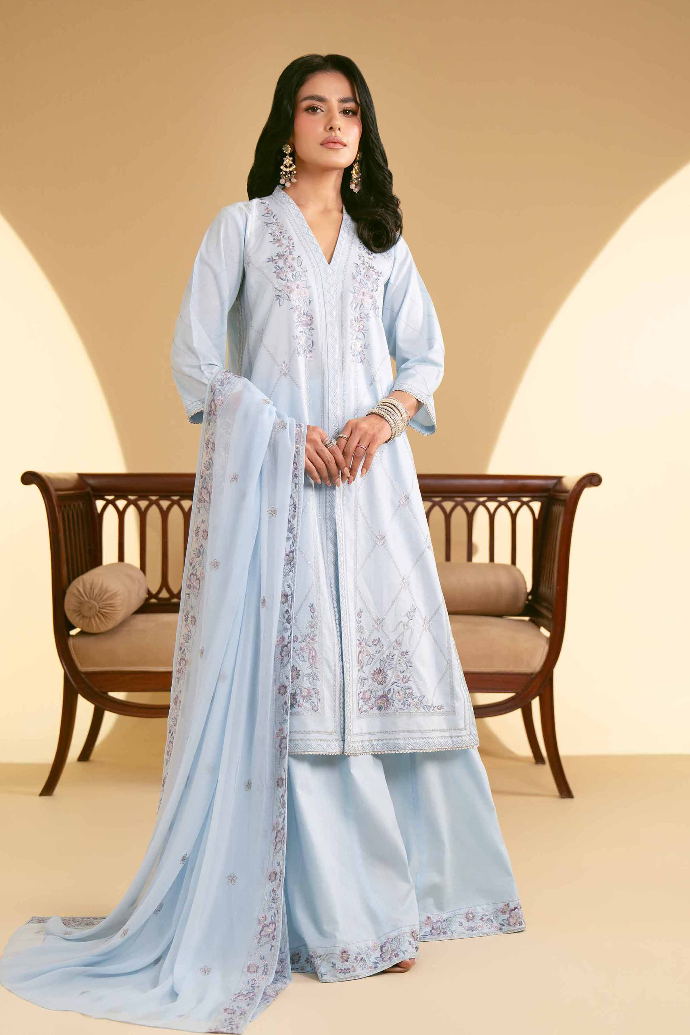 3 Piece - Embroidered Suit - 42519197