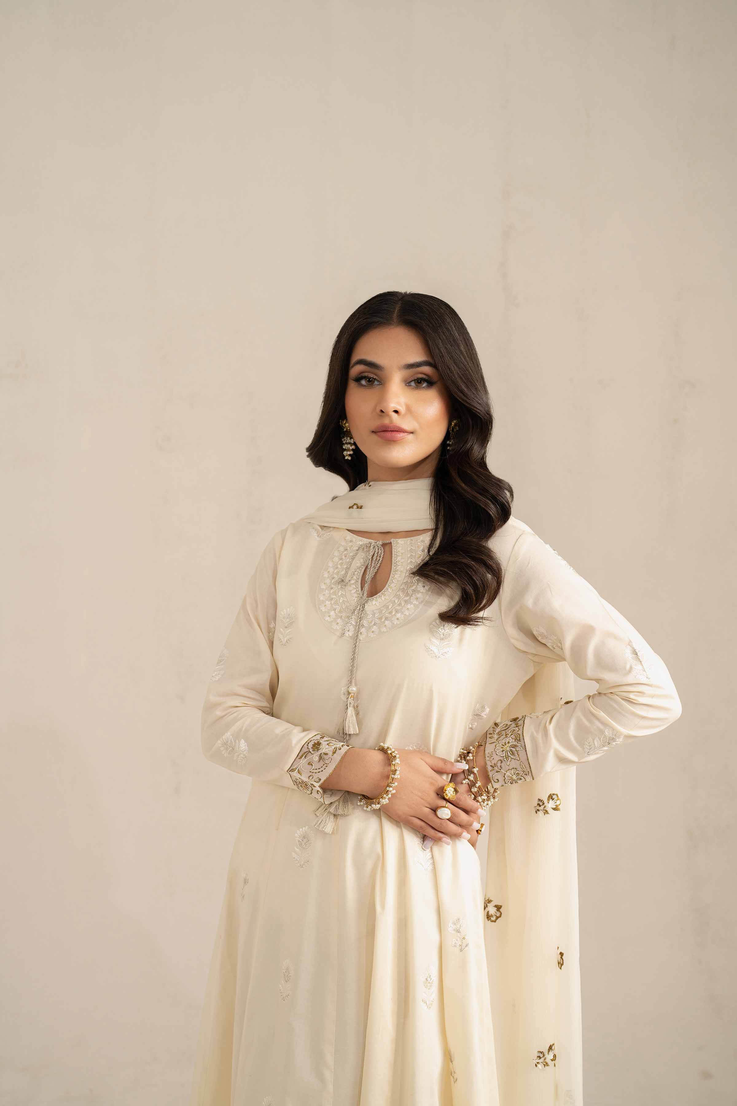 2 Piece - Embroidered Suit - 42519198