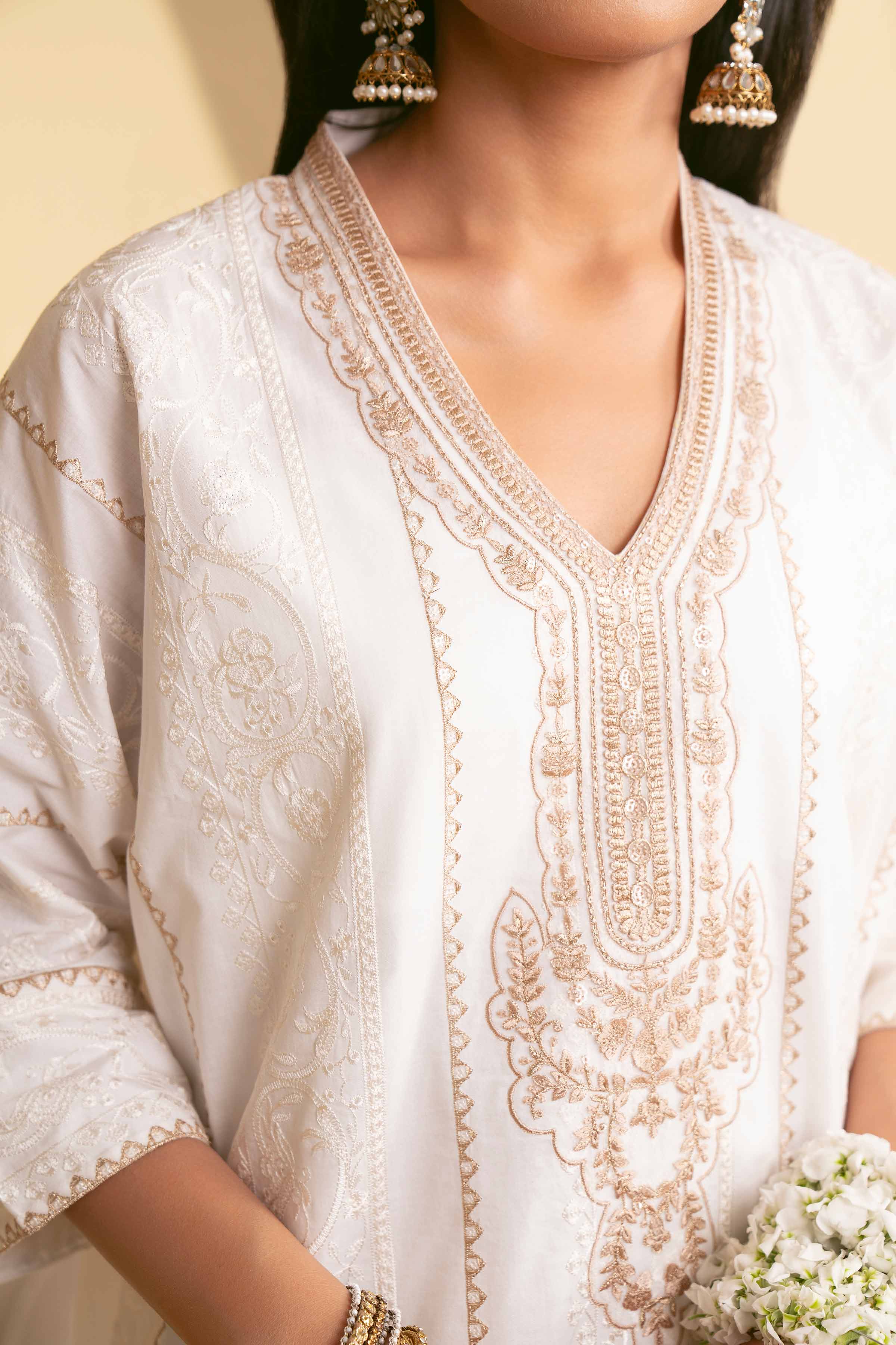 3 Piece - Embroidered Suit - 42519373