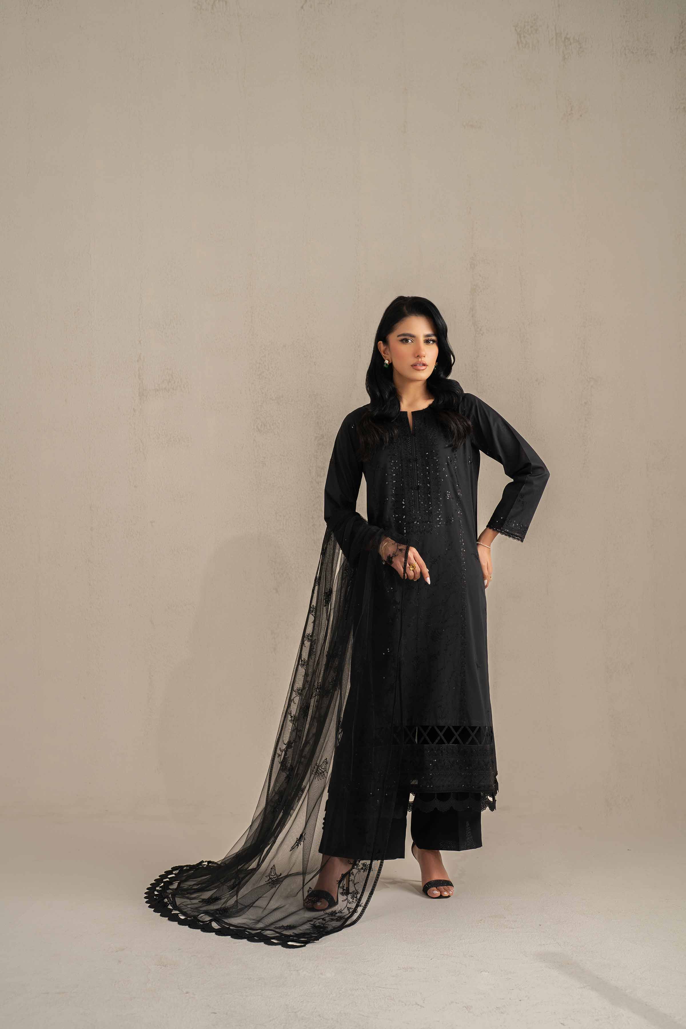 3 Piece - Embroidered Suit - 42519414