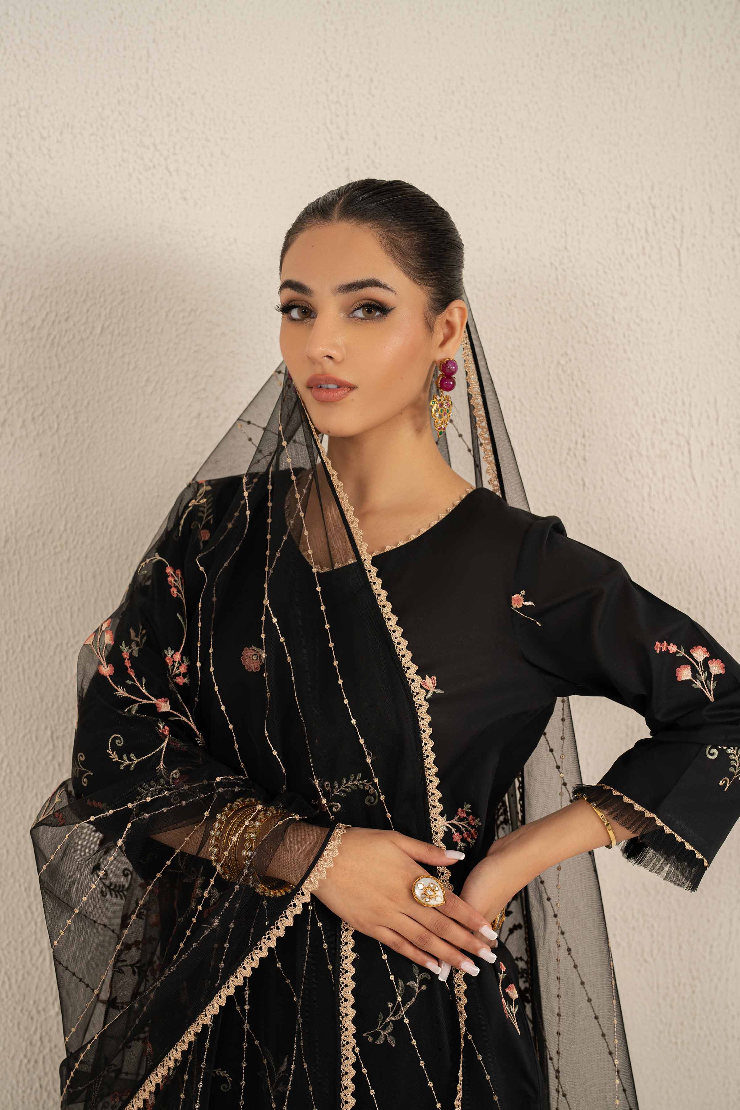 3 Piece - Embroidered Suit - 42519415