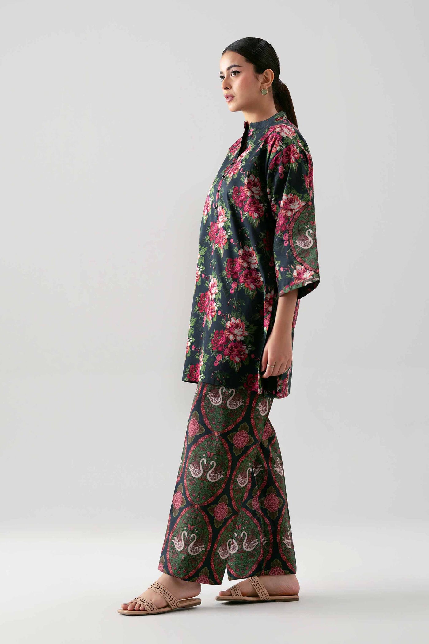 3 Piece Embroidered Lawn Suit