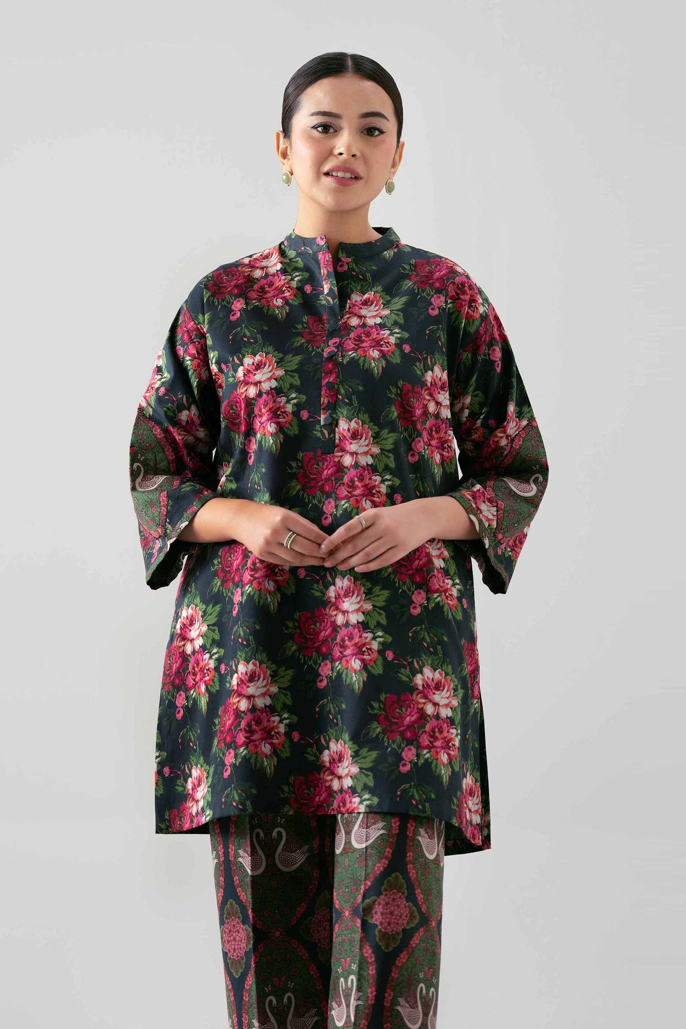 3 Piece Embroidered Lawn Suit