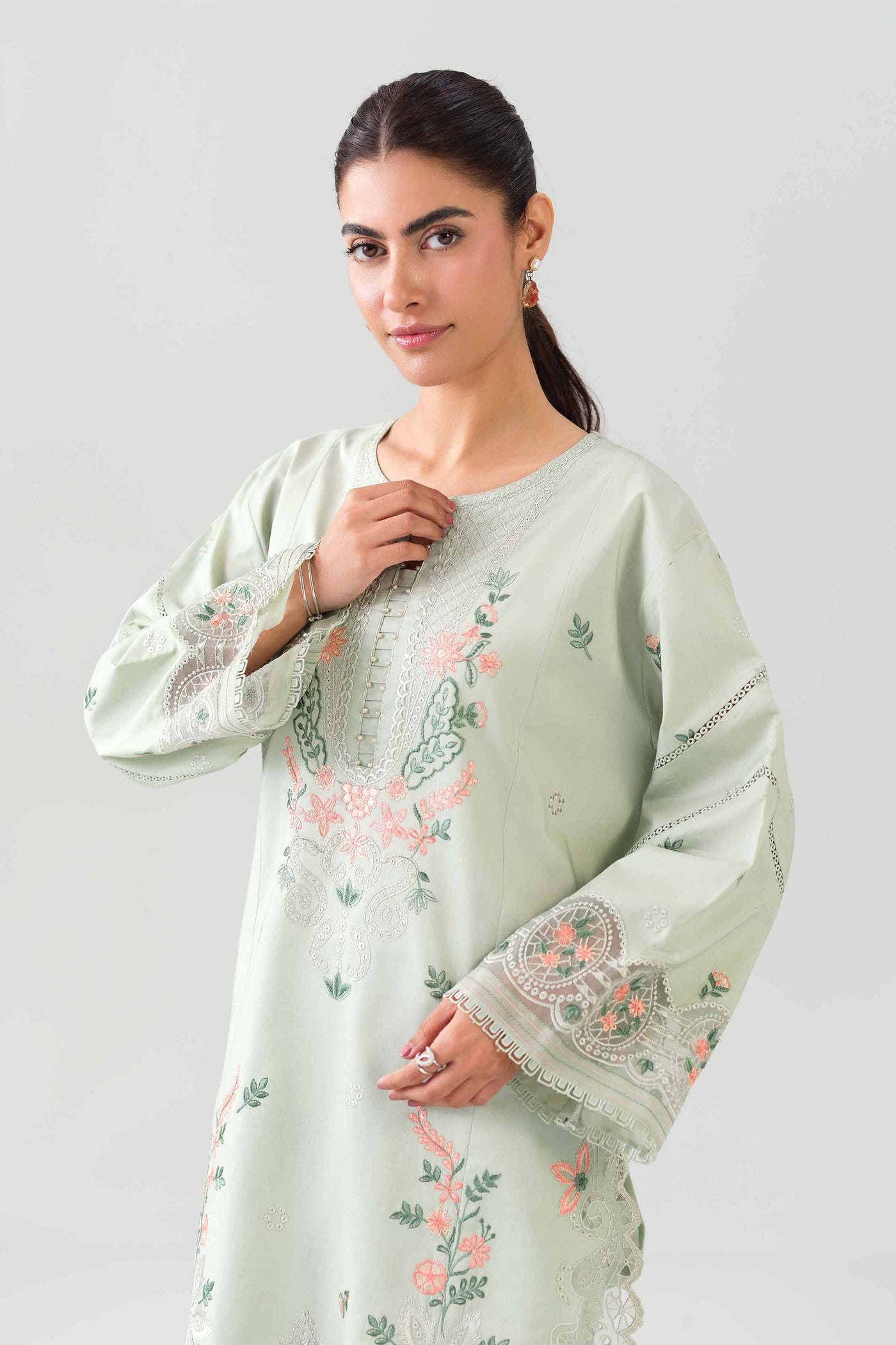 Embroidered Lawn Kurta