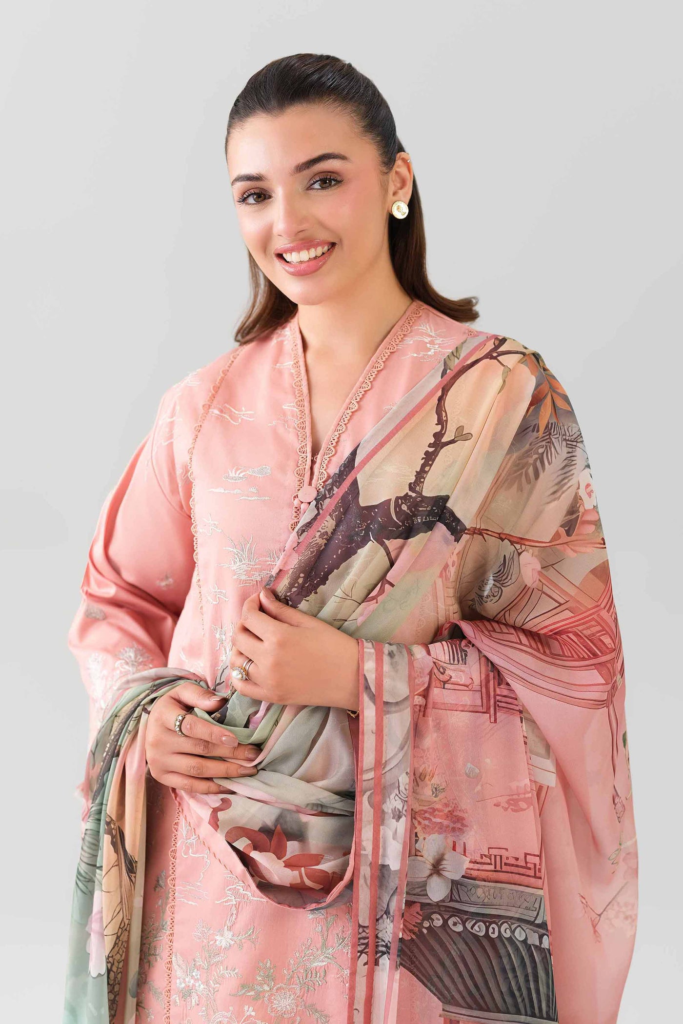 3 Piece Embroidered Lawn Suit