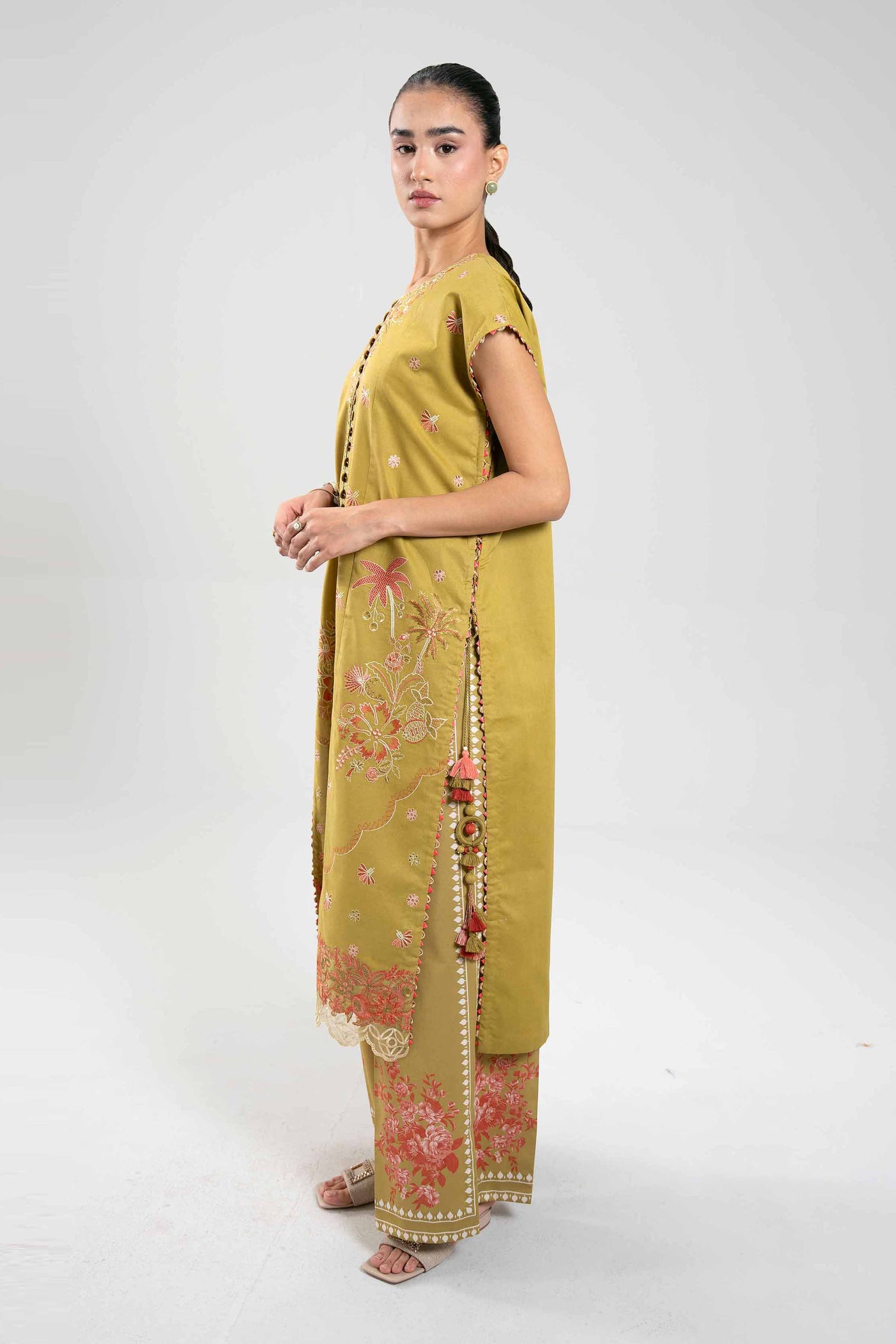 3 Piece Embroidered Jacquard Suit