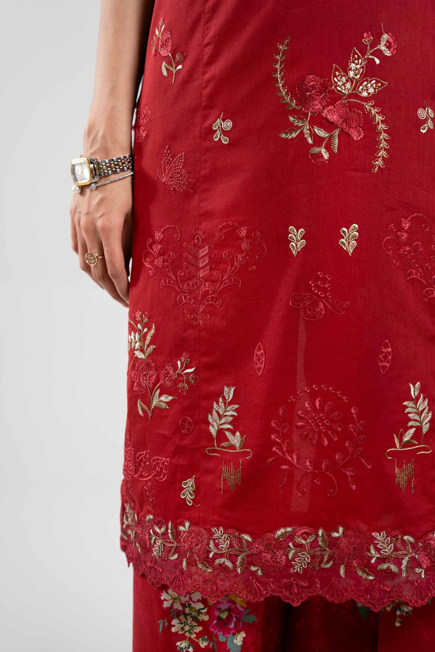 3 Piece Unstitched Embroidered Lawn Suit