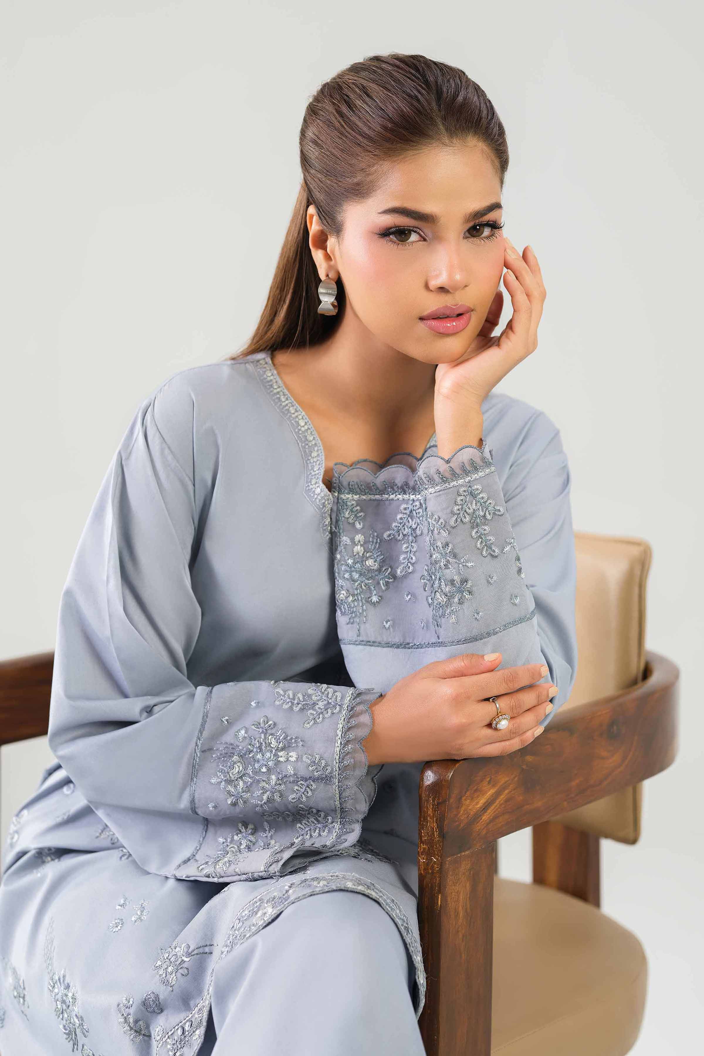 2 Piece - Embroidered Suit - 42601095