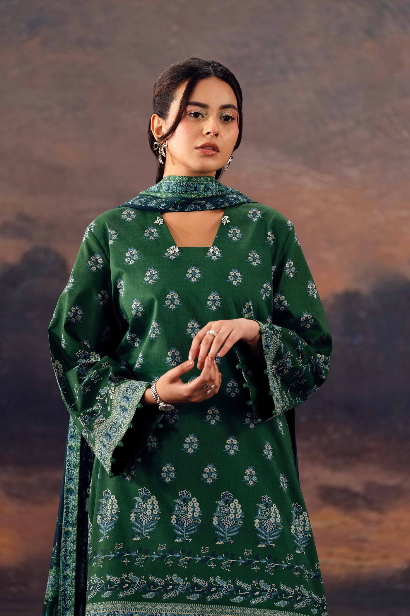 3 Piece Embroidered Lawn Suit