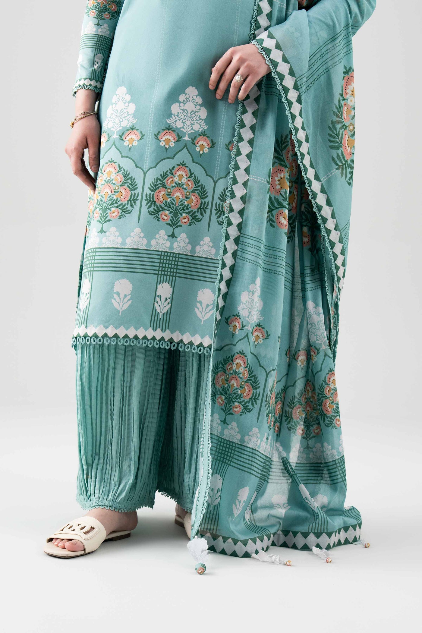 3 Piece Embroidered Jacquard Lawn Suit