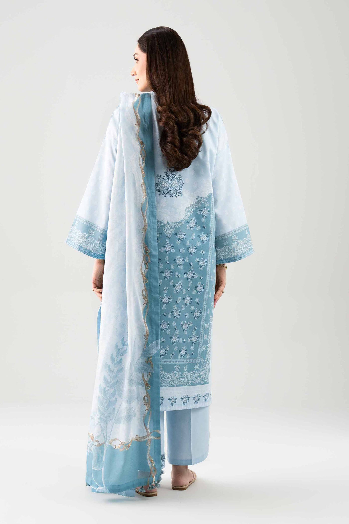 3 Piece Embroidered Jacquard Lawn Suit