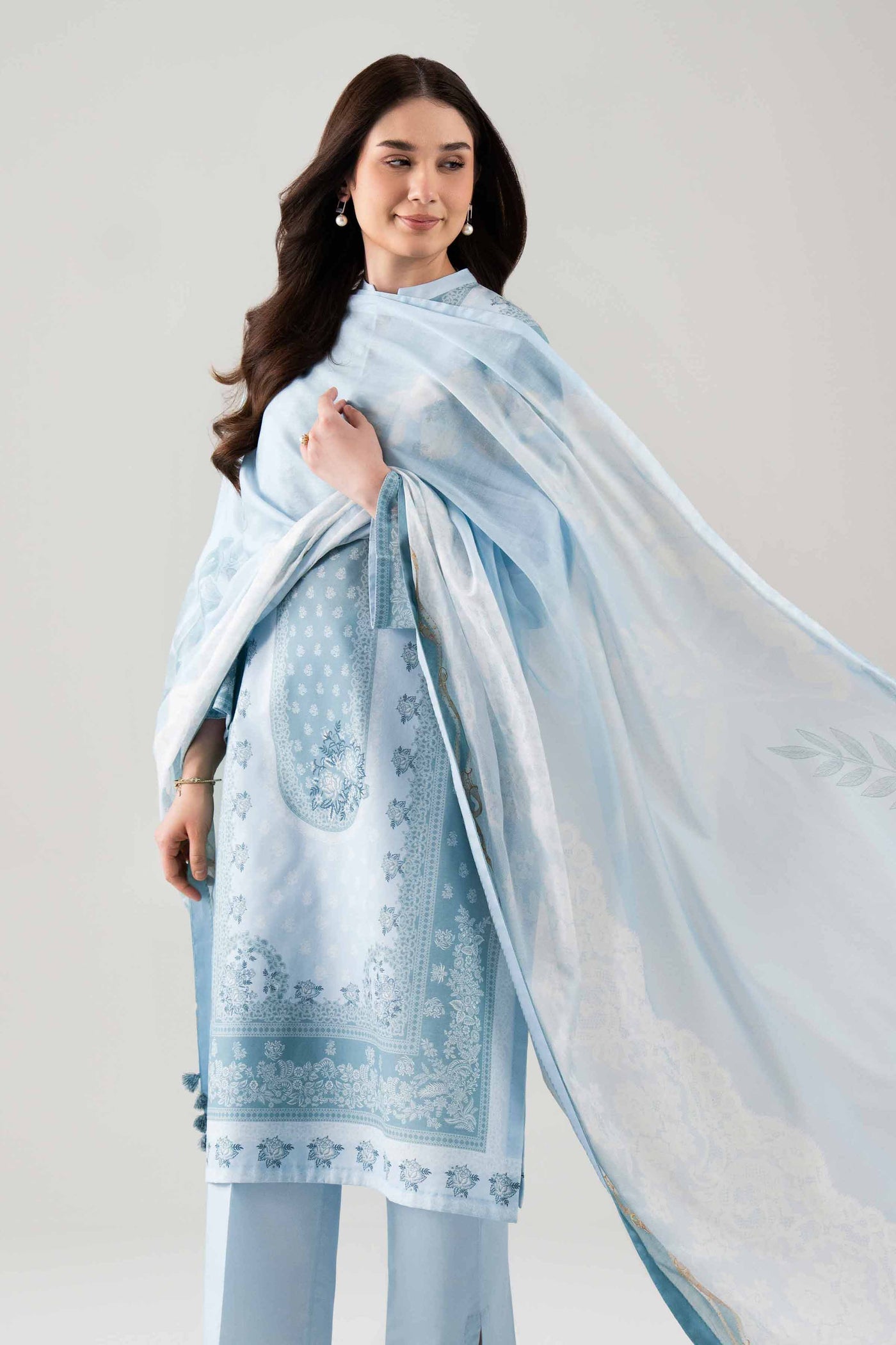 3 Piece Embroidered Jacquard Lawn Suit