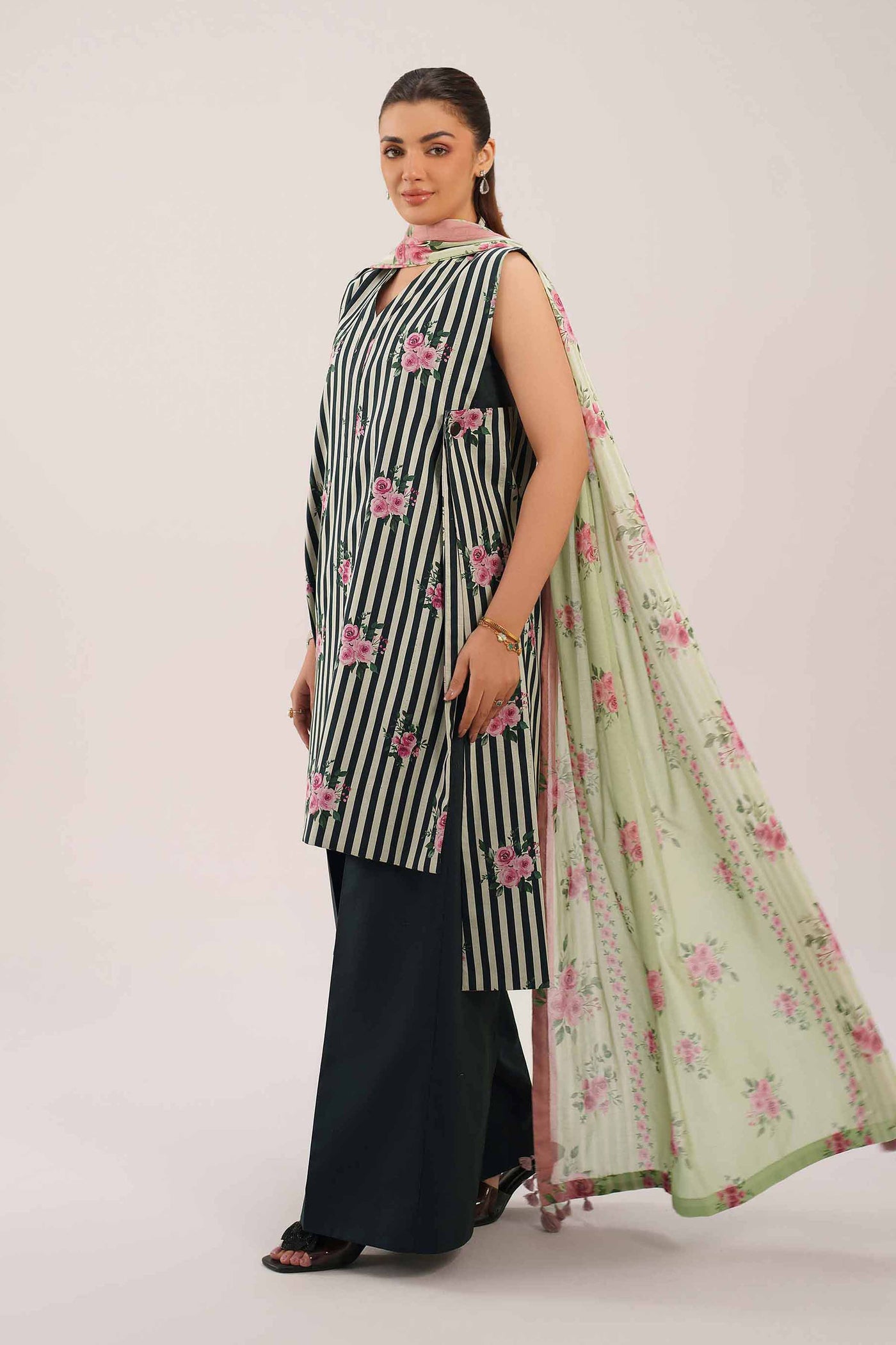 2 Piece Embroidered Lawn Suit