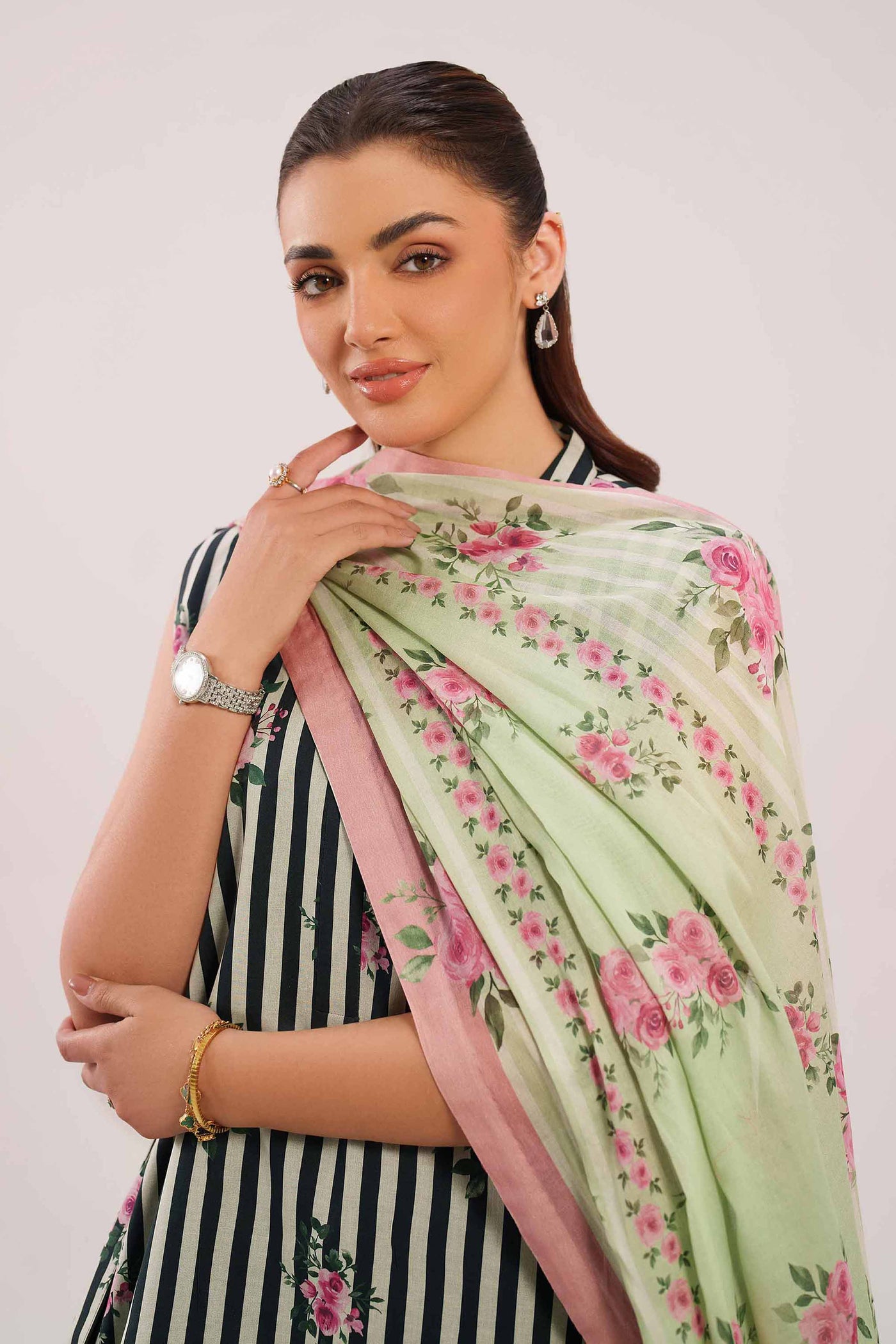 2 Piece Embroidered Lawn Suit