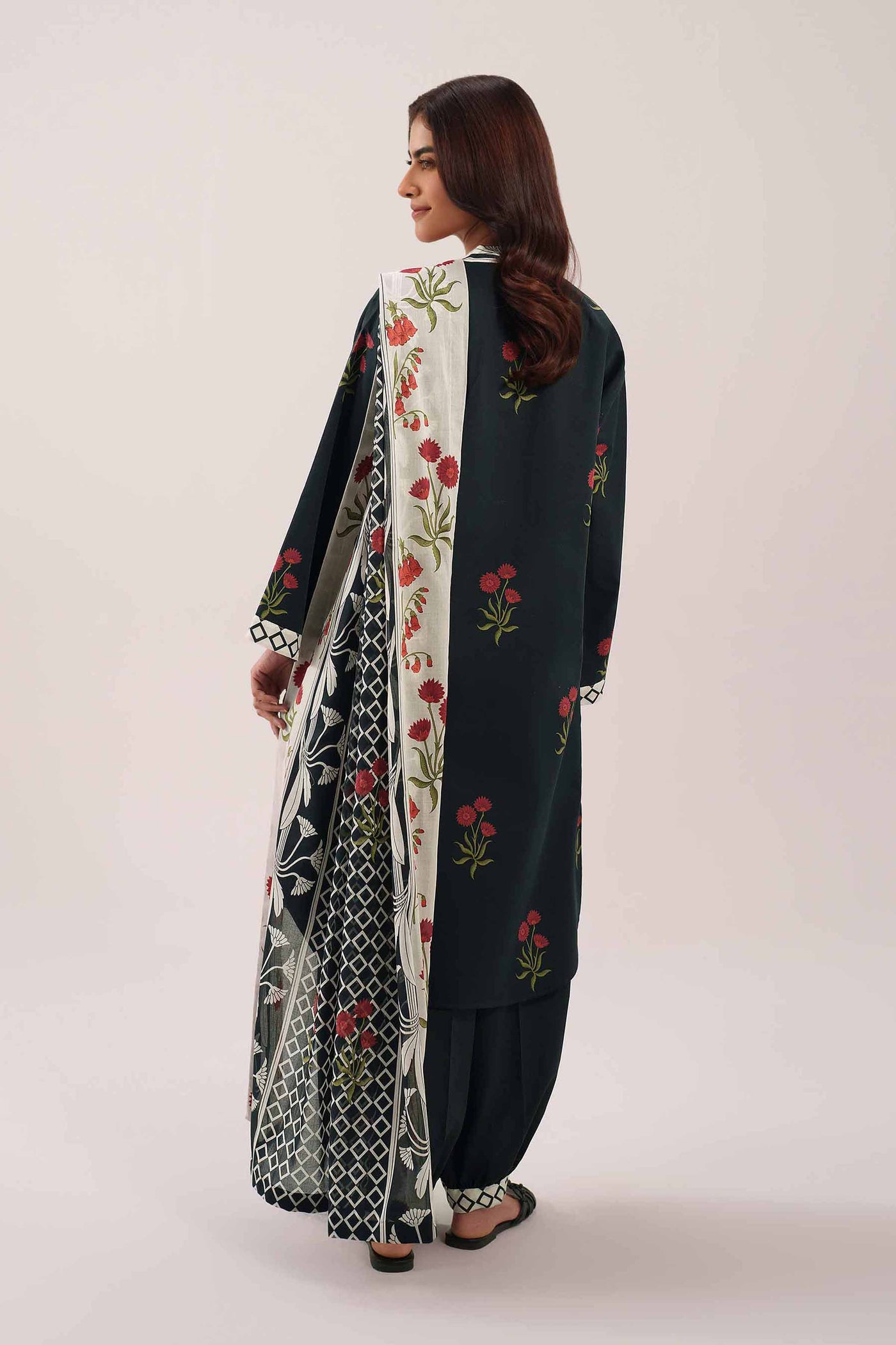 3 Piece Embroidered Lawn Suit