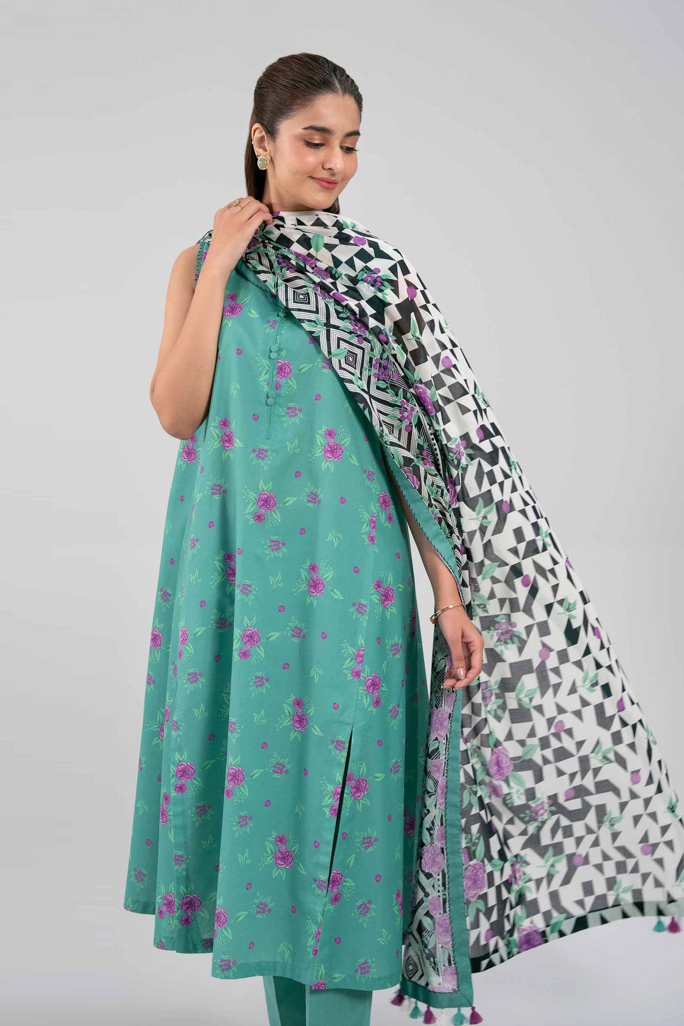 2 Piece Embroidered Lawn Suit